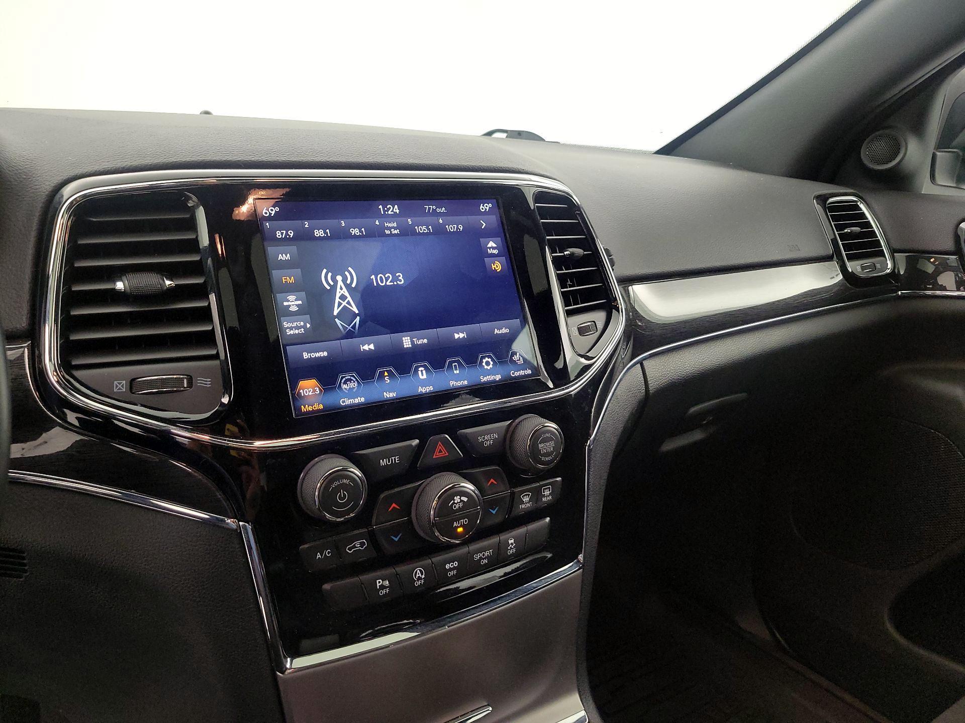 Thumbnail: 2019 Jeep Grand Cherokee - 16