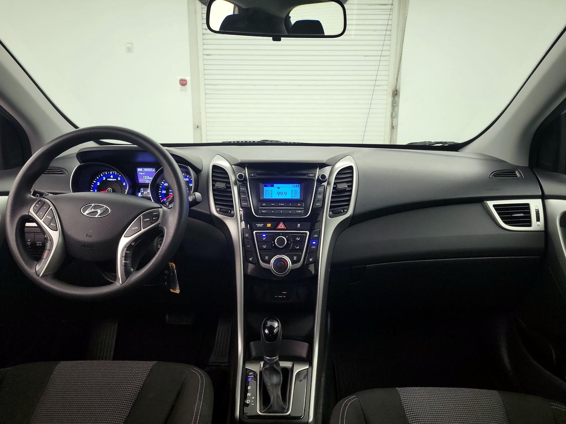 Thumbnail: 2016 Hyundai Elantra - 9