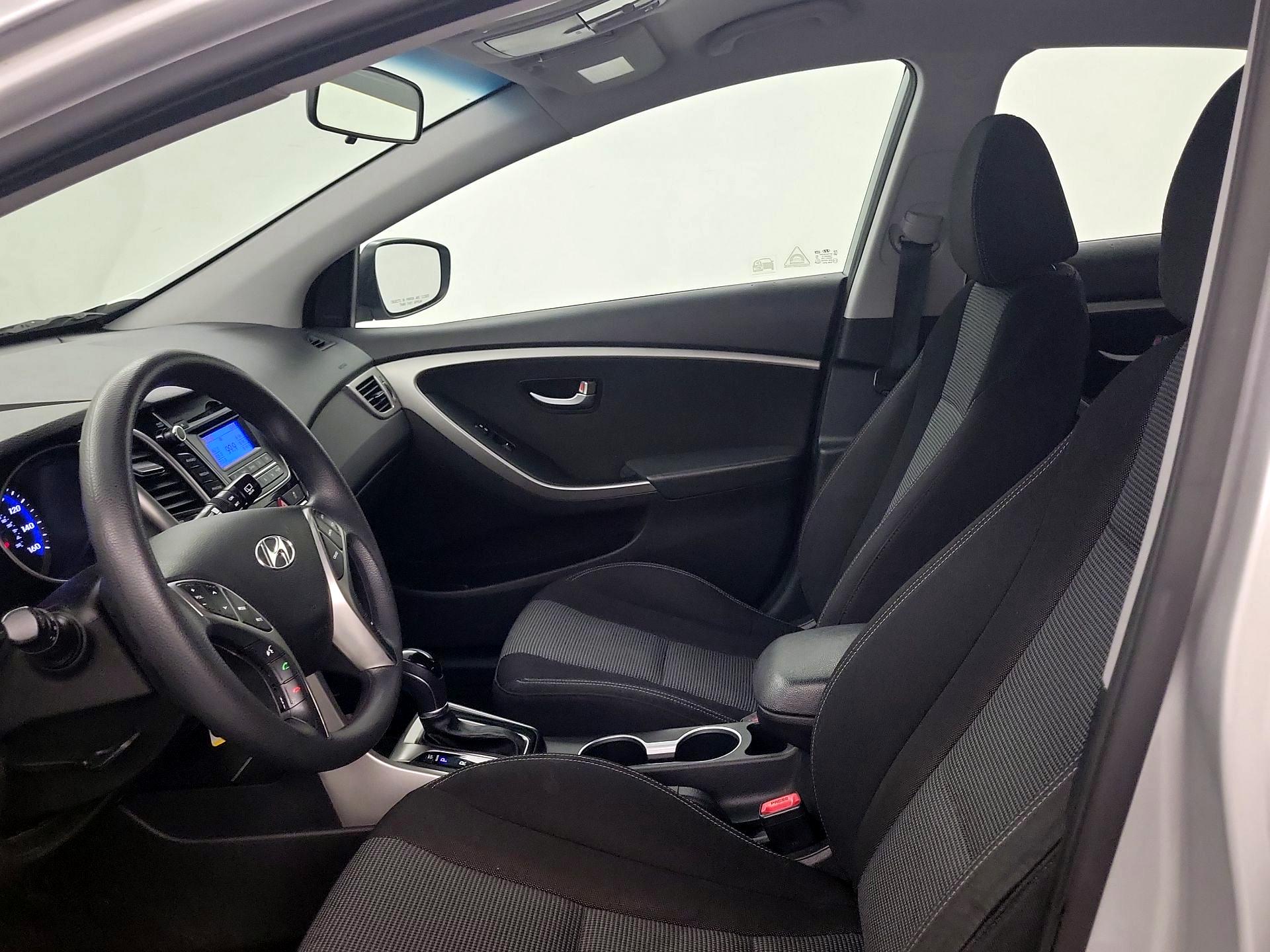 Thumbnail: 2016 Hyundai Elantra - 11