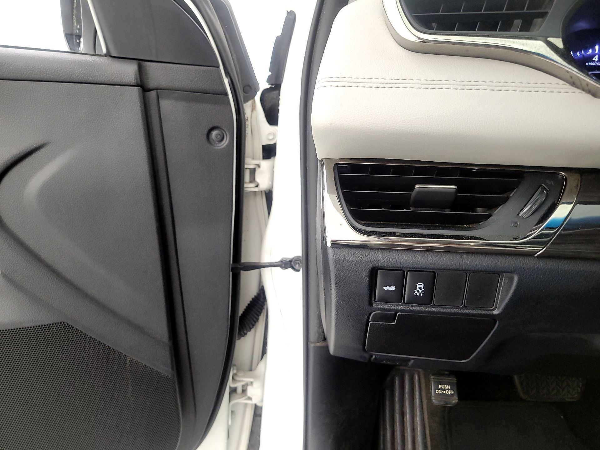 Thumbnail: 2014 Toyota Avalon - 13