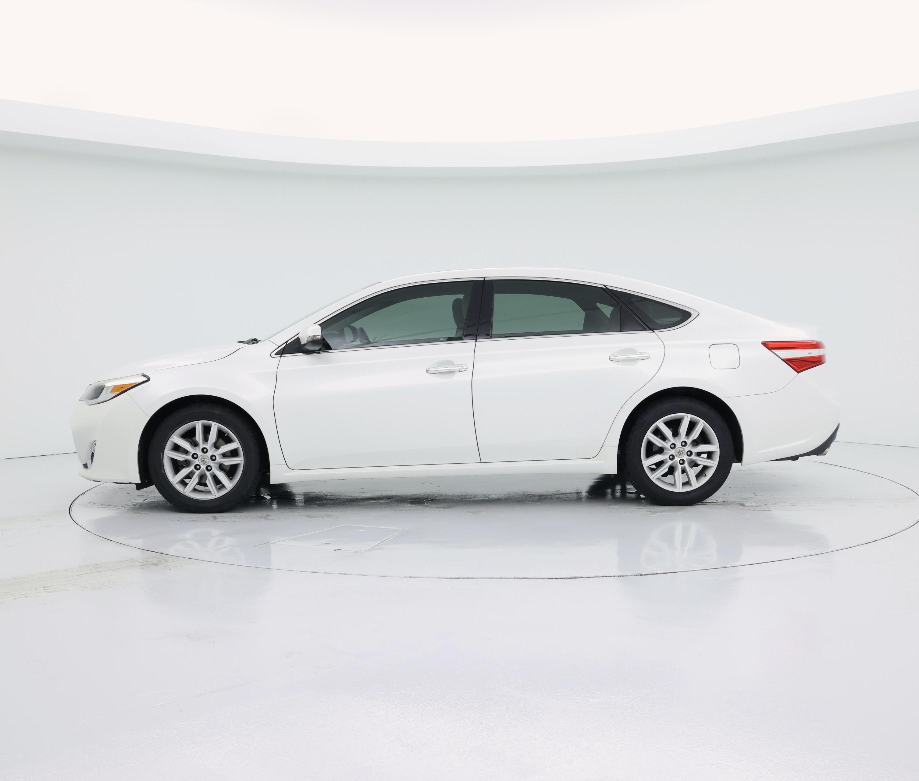 Thumbnail: 2014 Toyota Avalon - 3