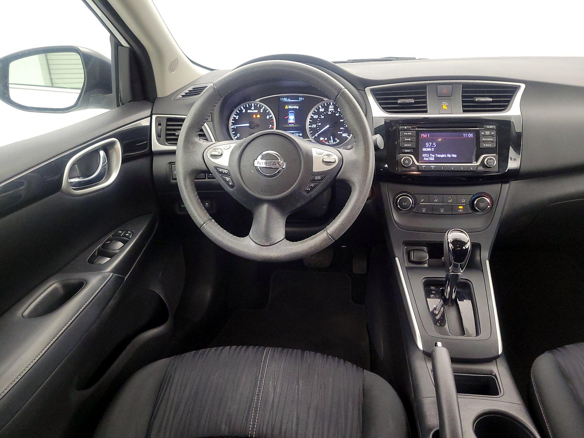 Thumbnail: 2017 Nissan Sentra - 10