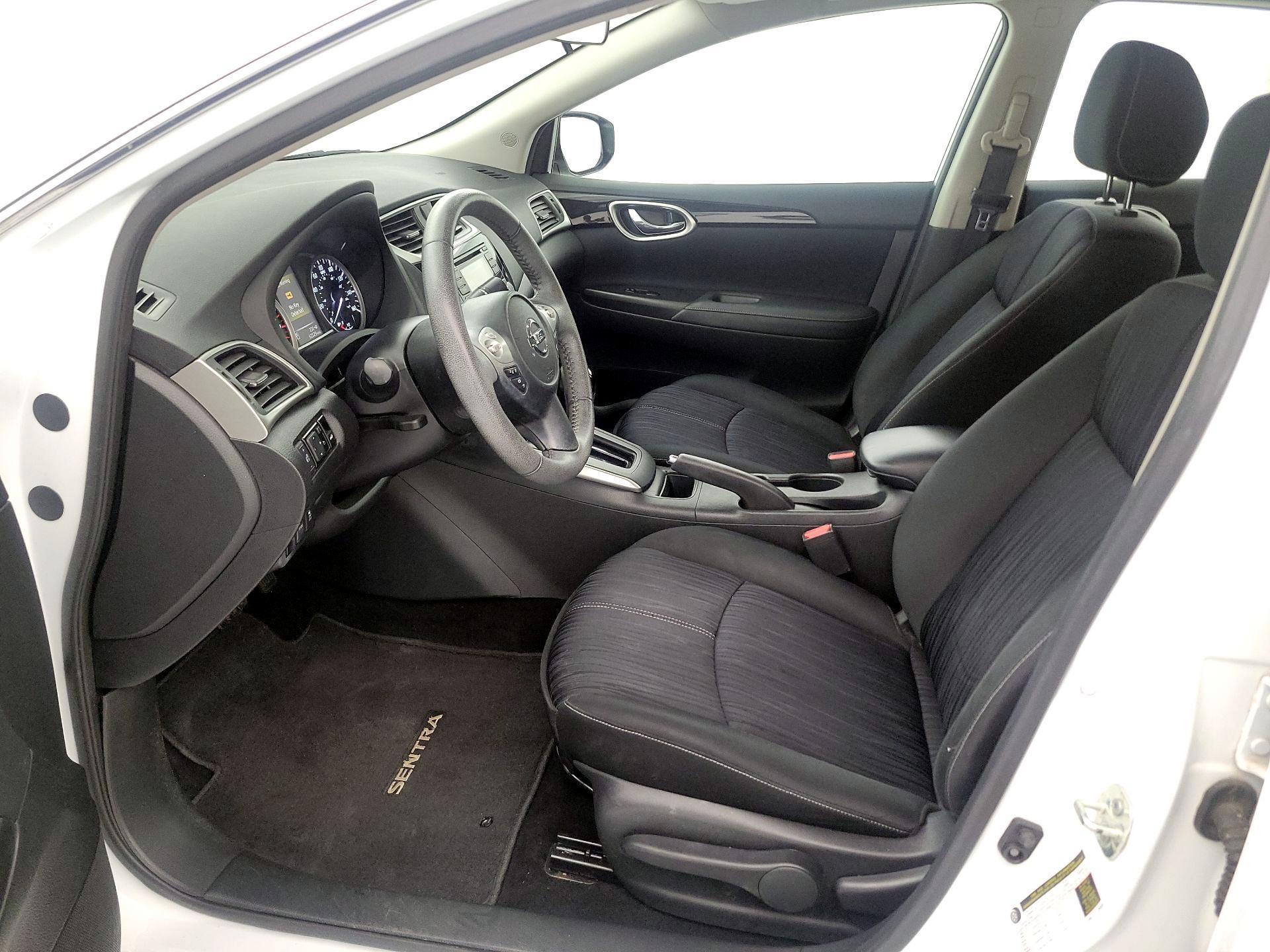 Thumbnail: 2017 Nissan Sentra - 11