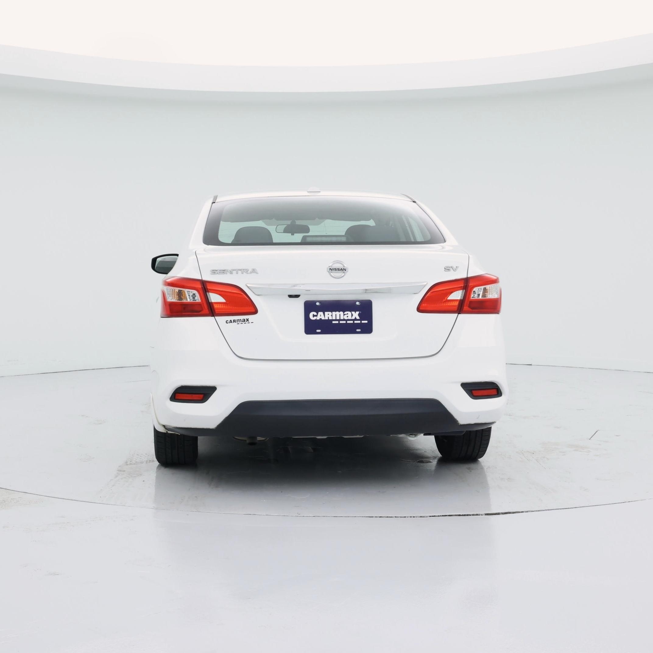 Thumbnail: 2017 Nissan Sentra - 6