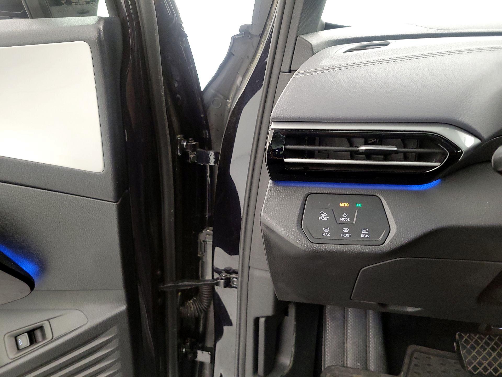 Thumbnail: 2023 Volkswagen ID.4 - 13