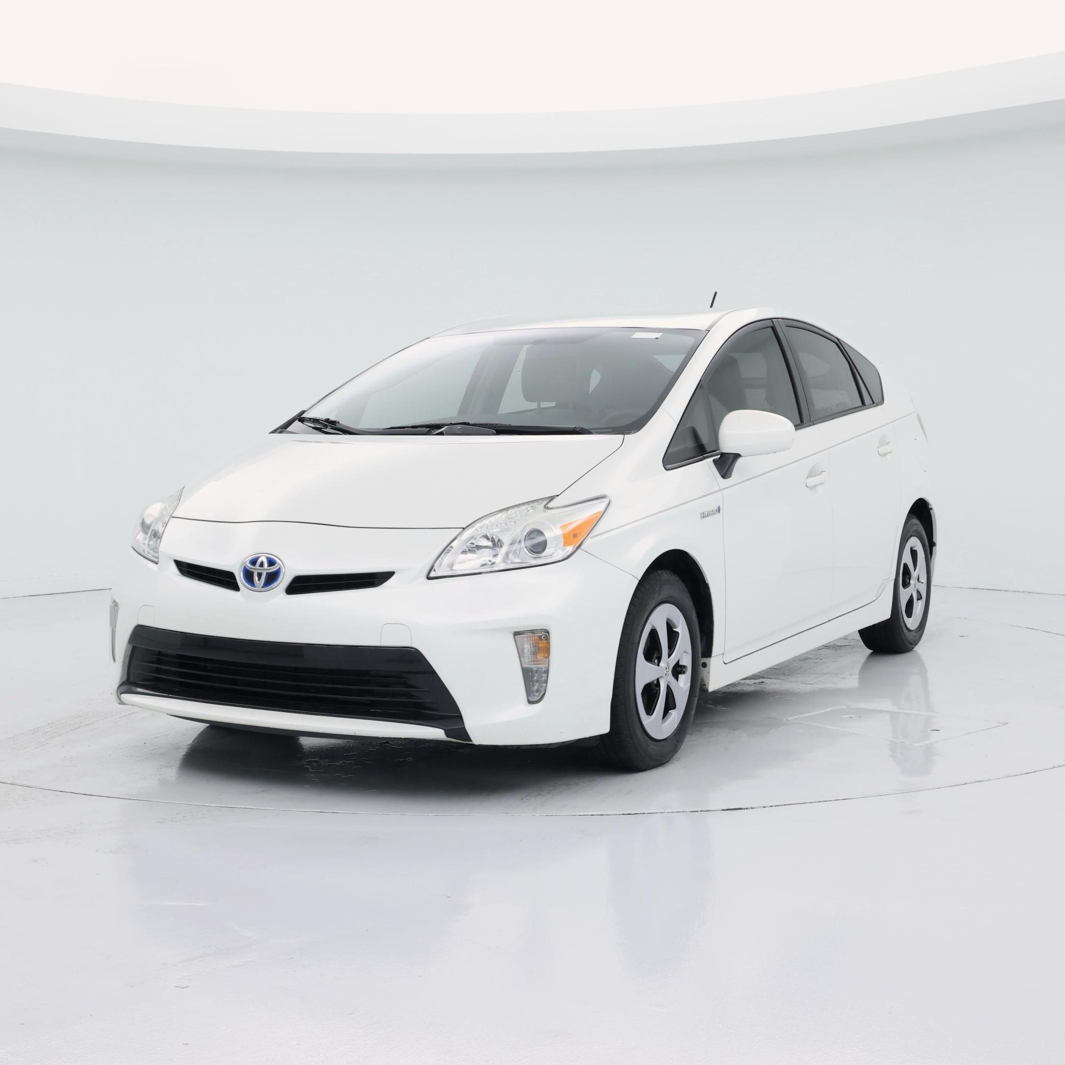 Thumbnail: 2015 Toyota Prius - 4