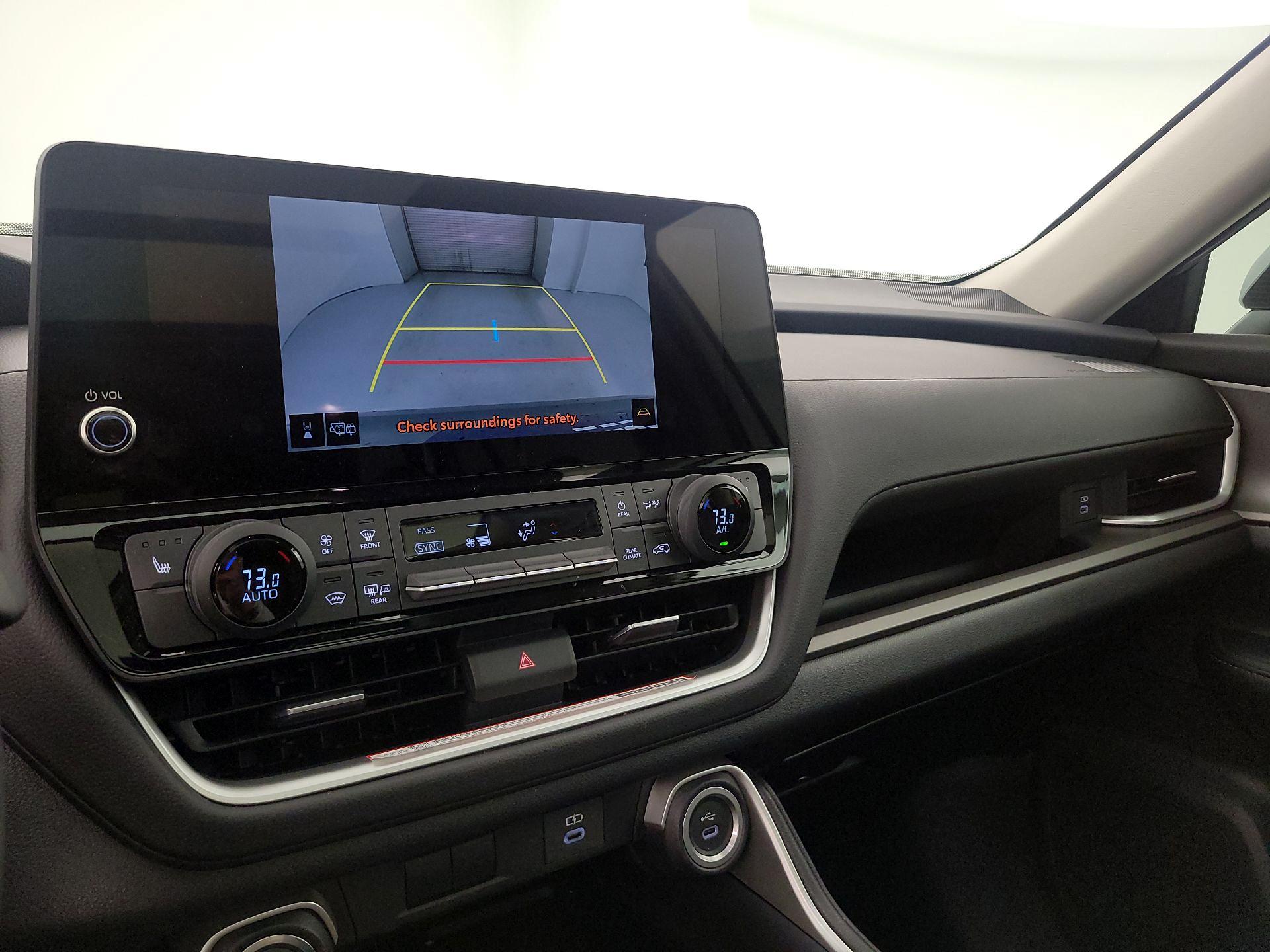 Thumbnail: 2026 Toyota Highlander - 14