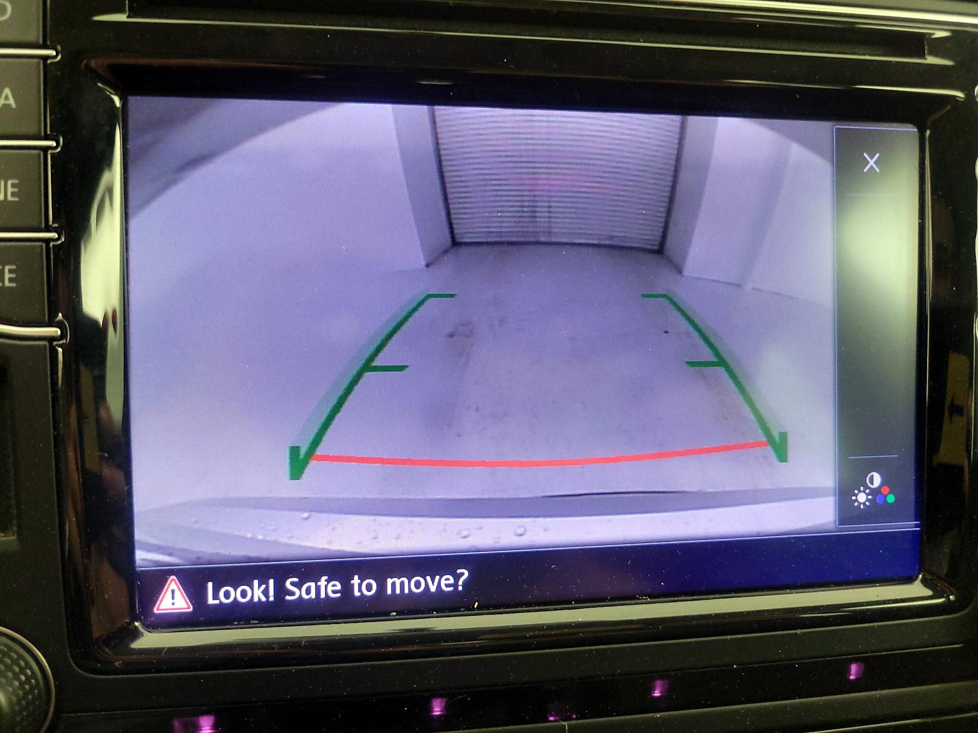 Thumbnail: 2016 Volkswagen Passat - 14