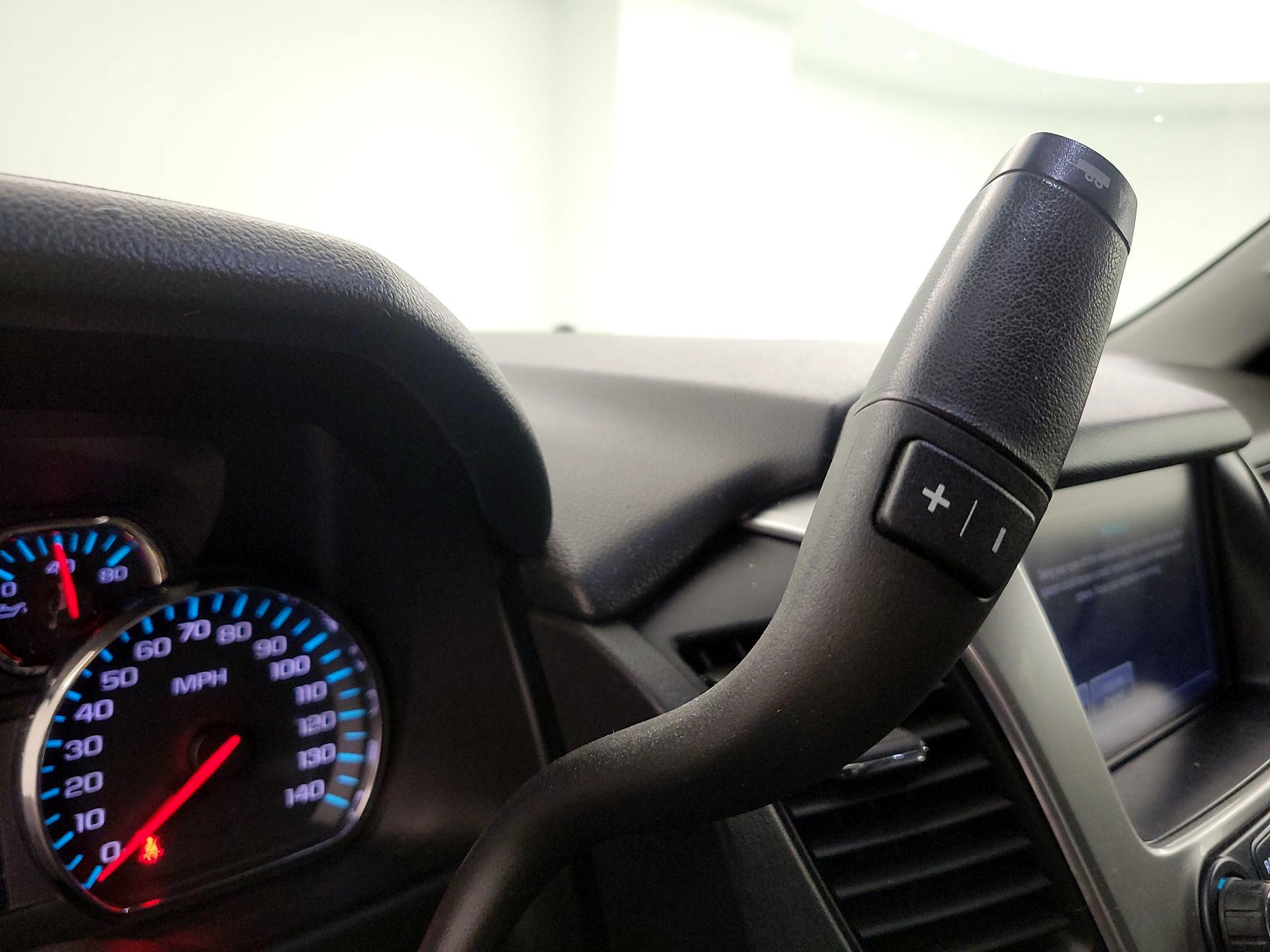 Thumbnail: 2016 Chevrolet Tahoe - 18