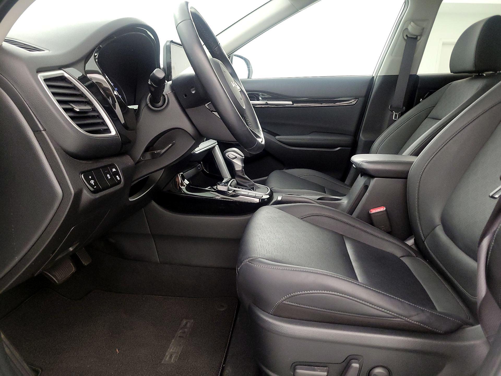 Thumbnail: 2023 Kia Seltos - 11