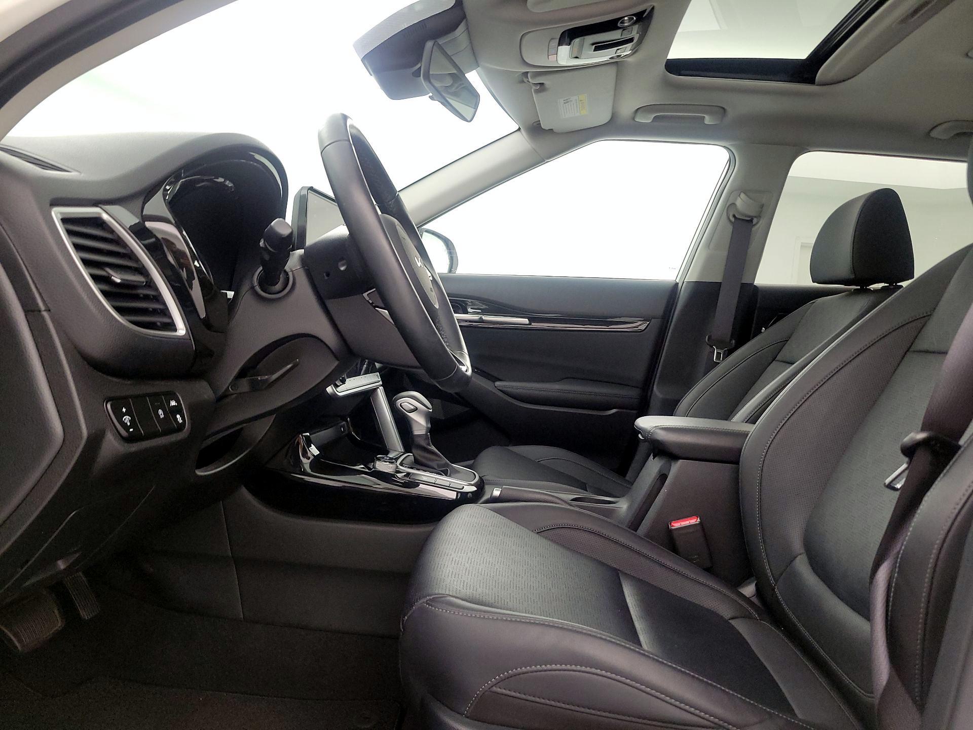 Thumbnail: 2023 Kia Seltos - 20