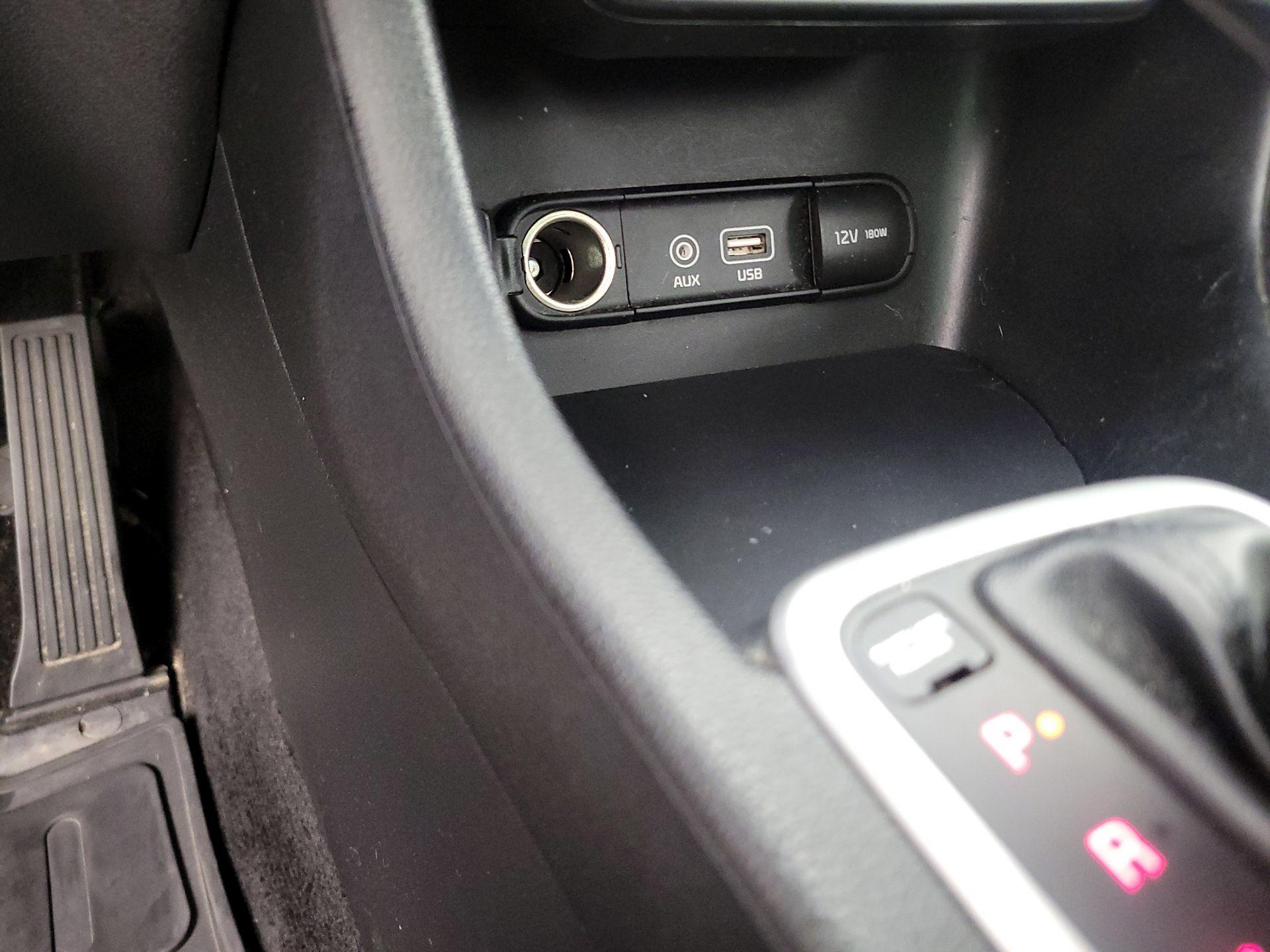 Thumbnail: 2017 Kia Sportage - 19