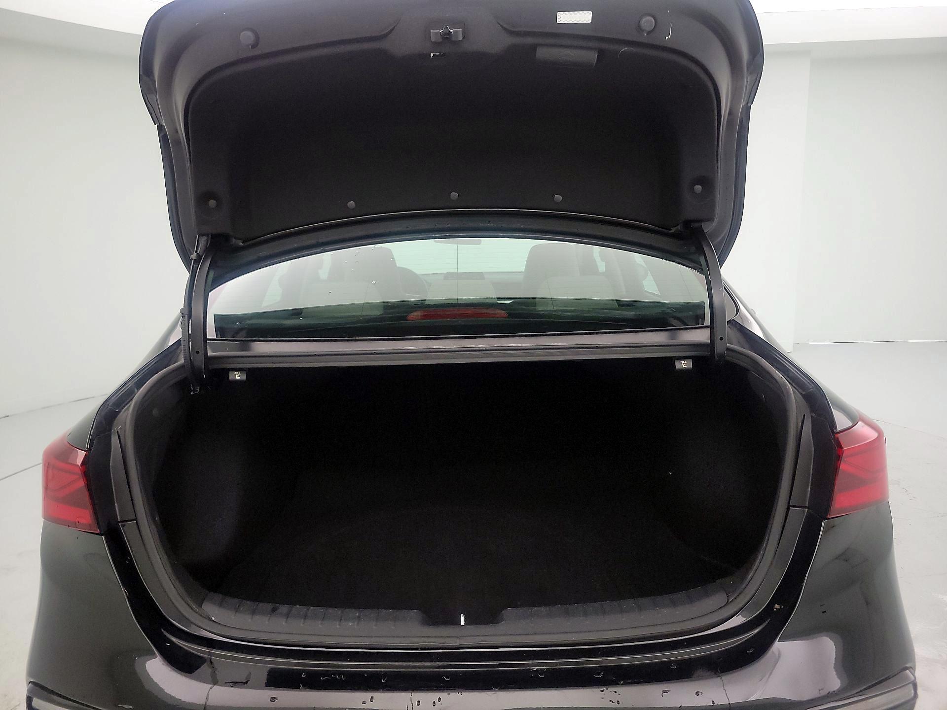 Thumbnail: 2020 Kia Forte - 20