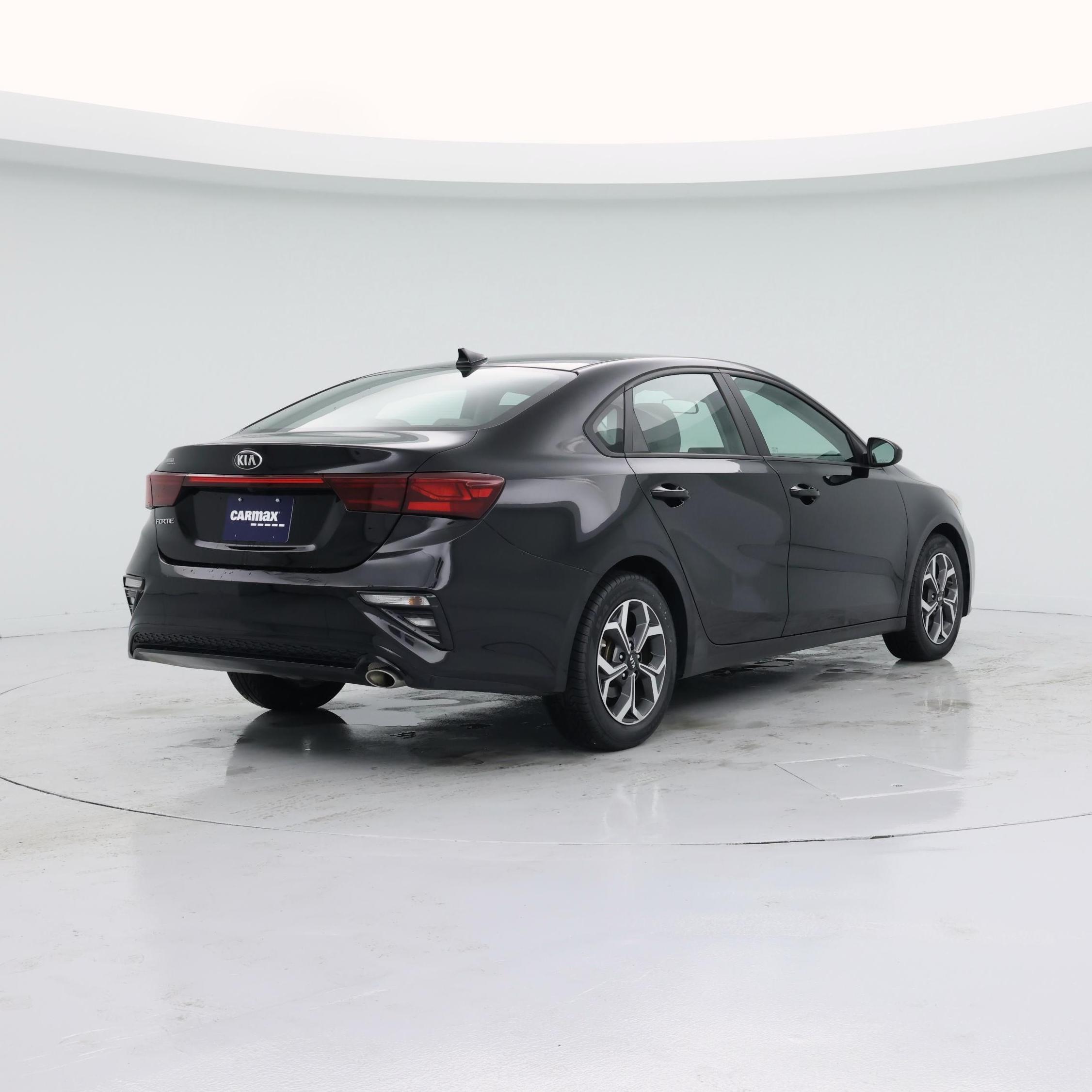 Thumbnail: 2020 Kia Forte - 8