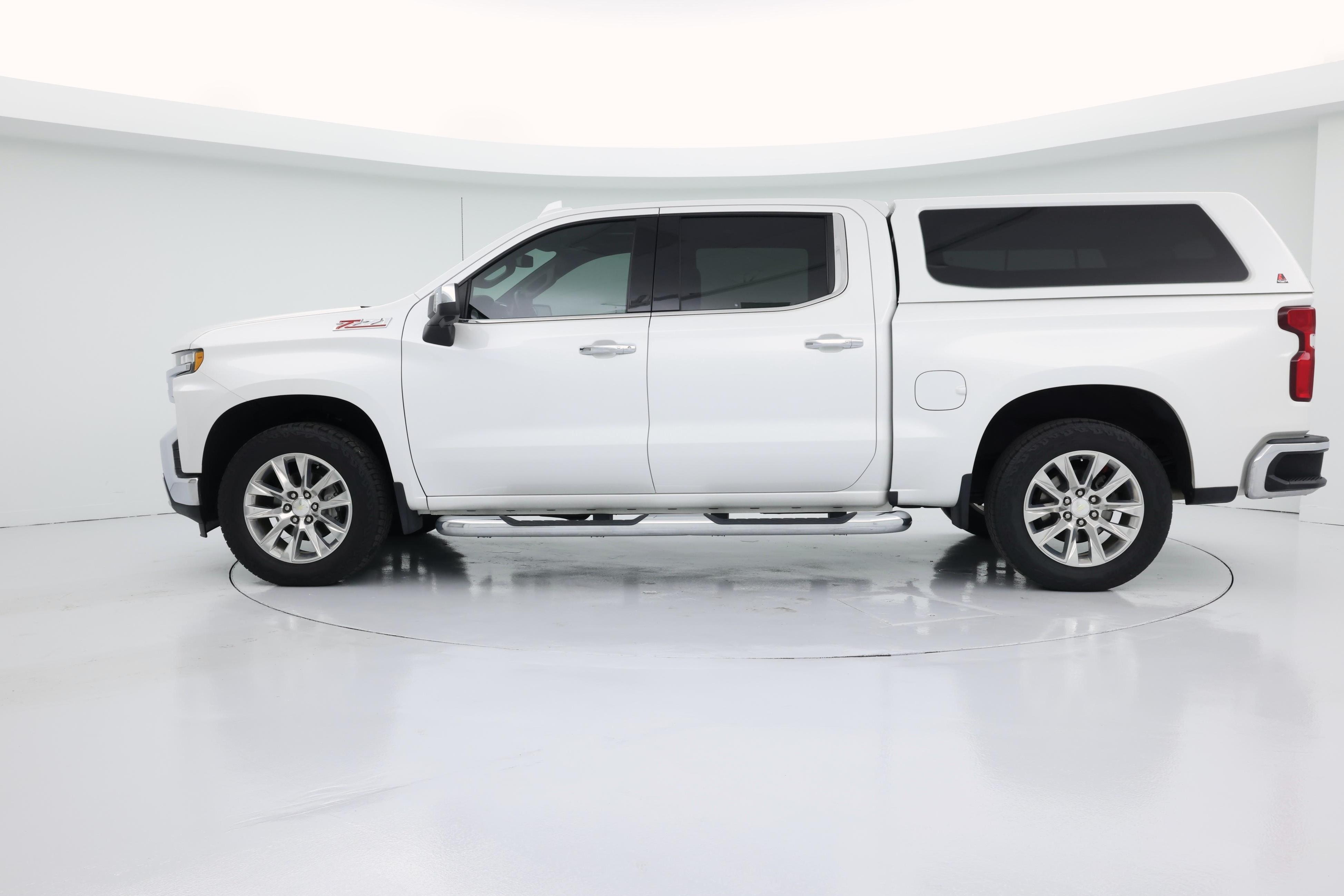 Thumbnail: 2019 Chevrolet Silverado 1500 - 3