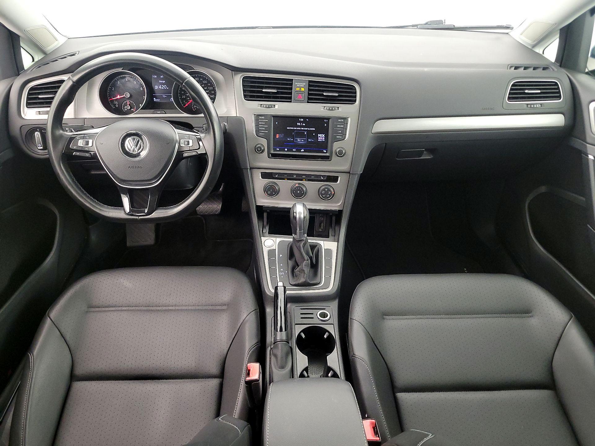 Thumbnail: 2017 Volkswagen Golf - 8