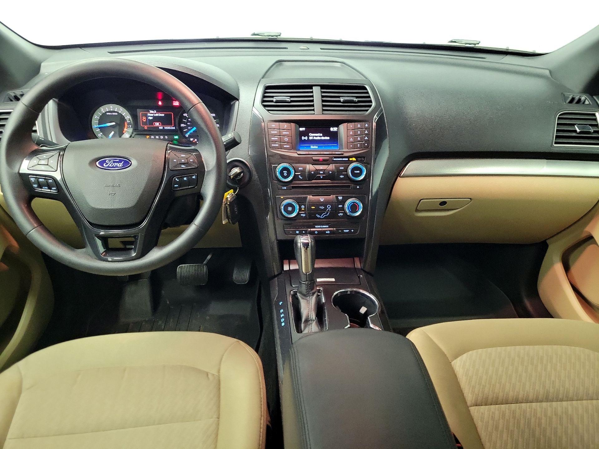 Thumbnail: 2017 Ford Explorer - 9