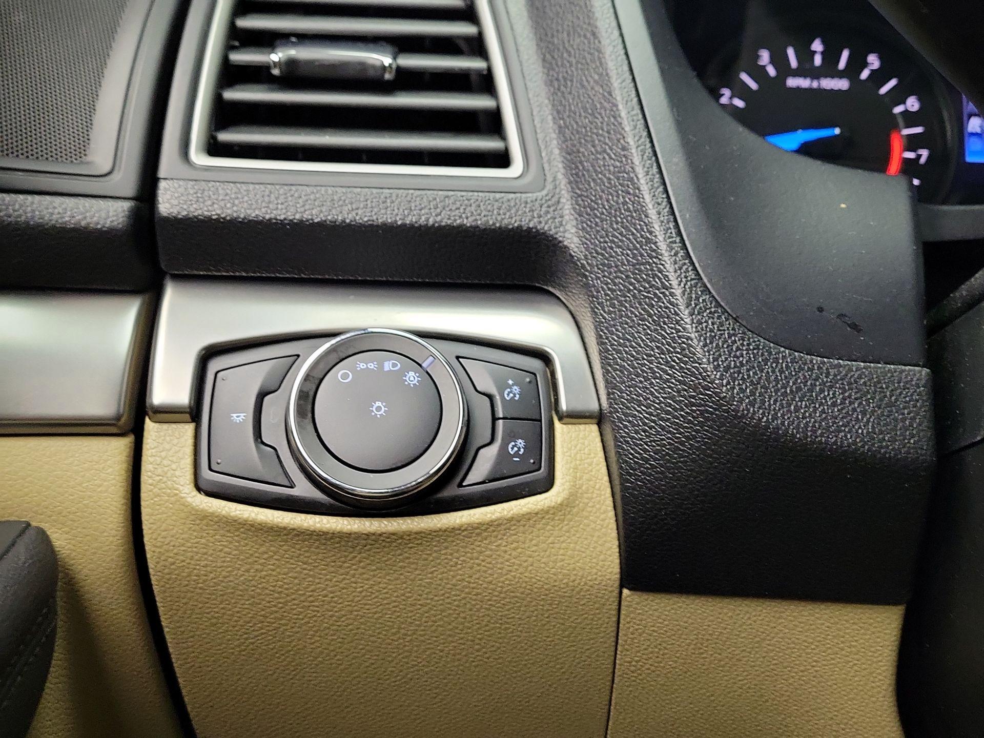 Thumbnail: 2017 Ford Explorer - 13