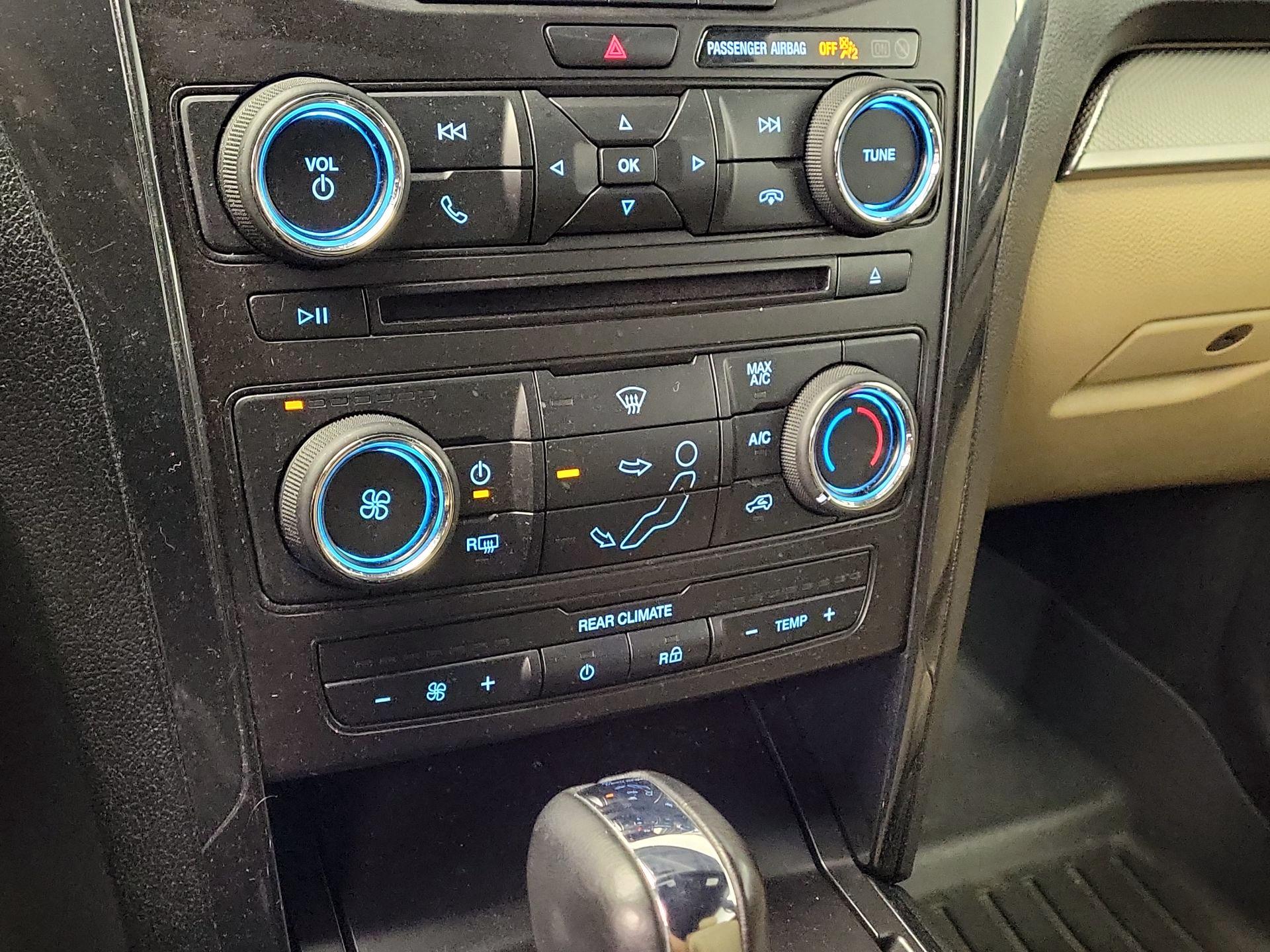 Thumbnail: 2017 Ford Explorer - 16