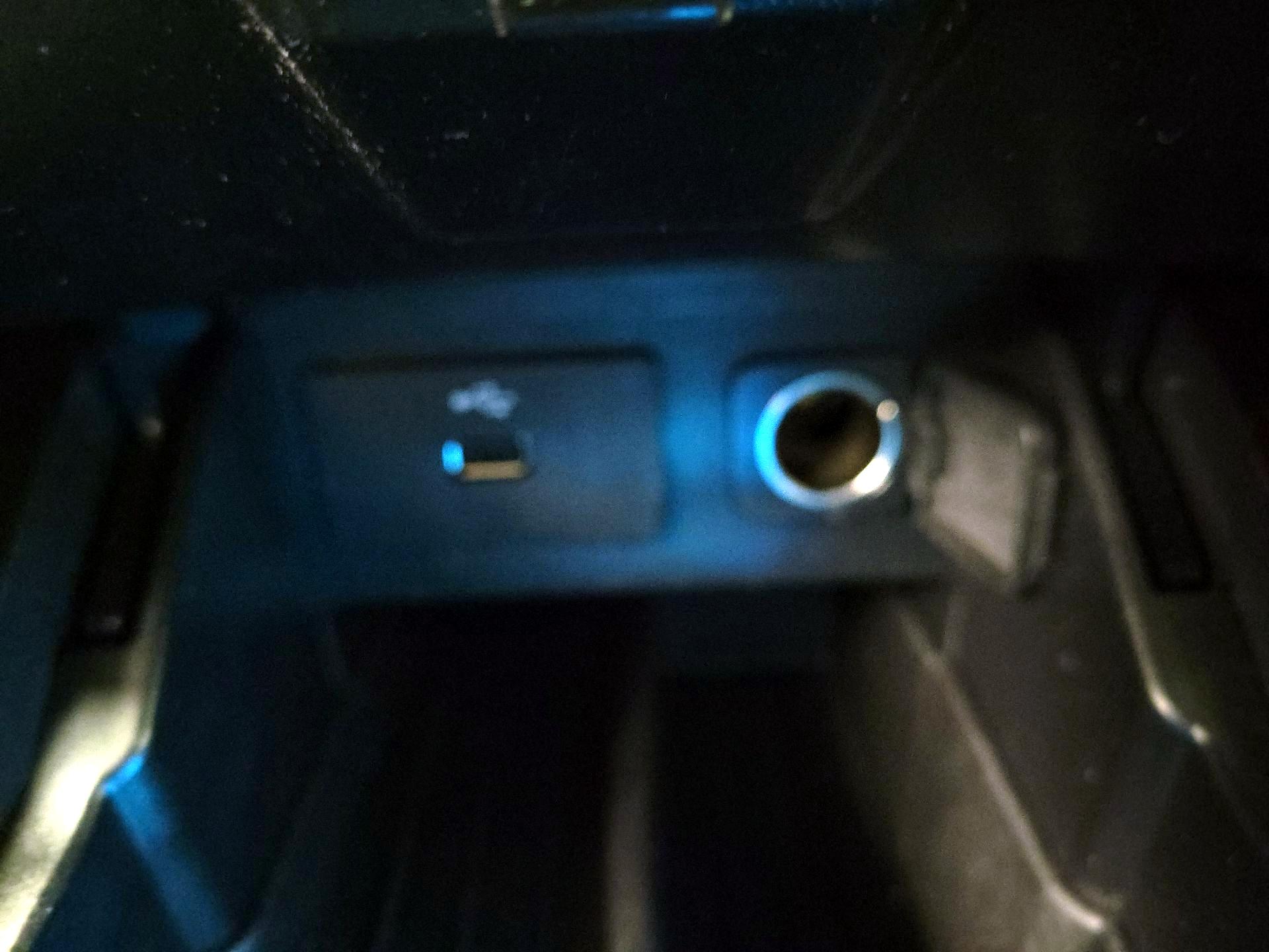 Thumbnail: 2017 Ford Explorer - 18