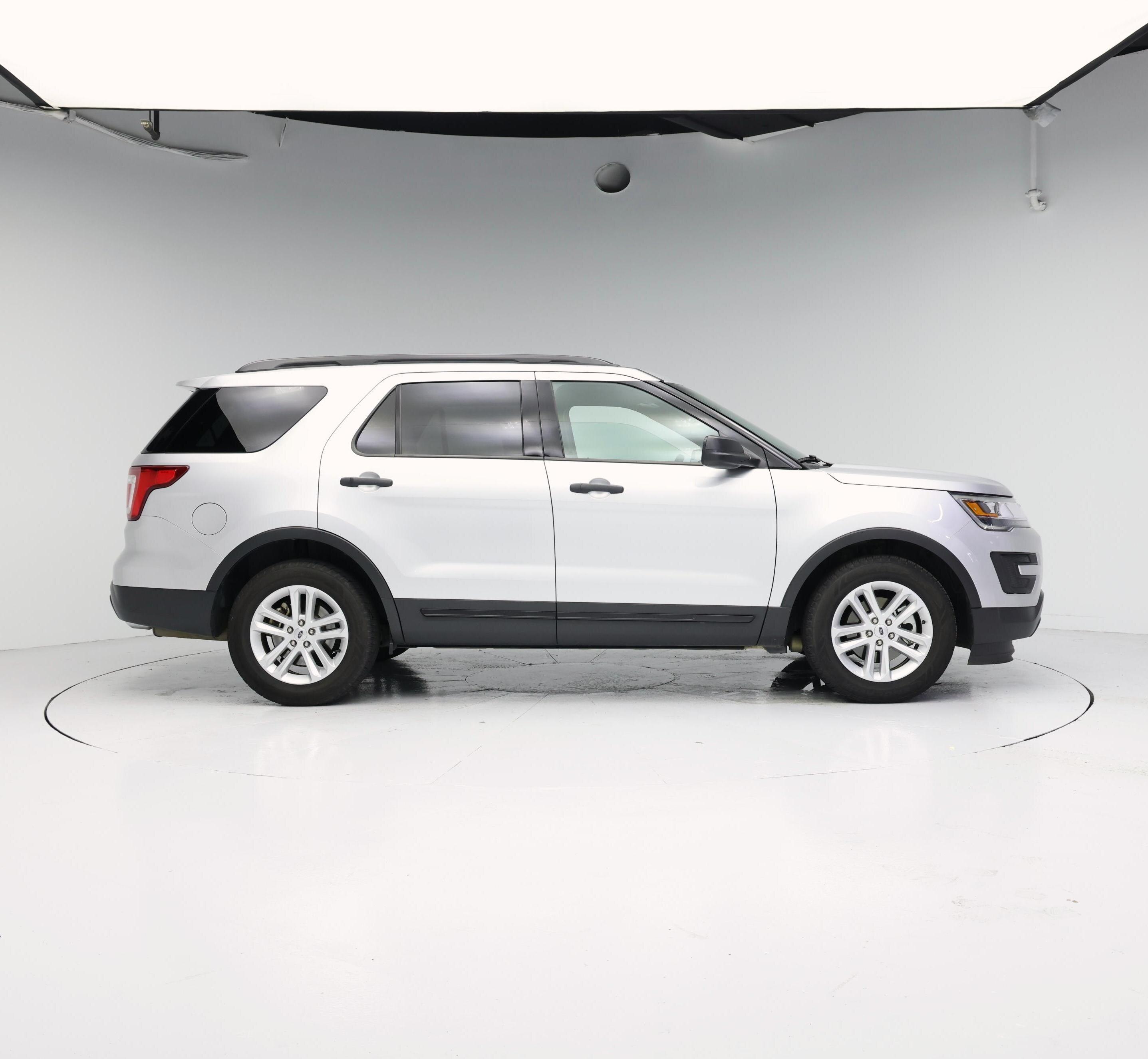 Thumbnail: 2017 Ford Explorer - 7