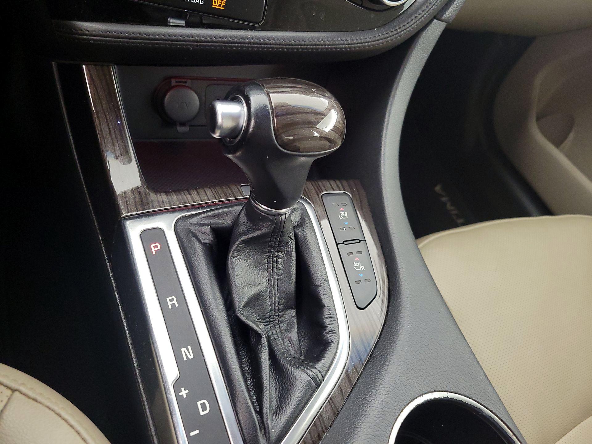 Thumbnail: 2014 Kia Optima - 18