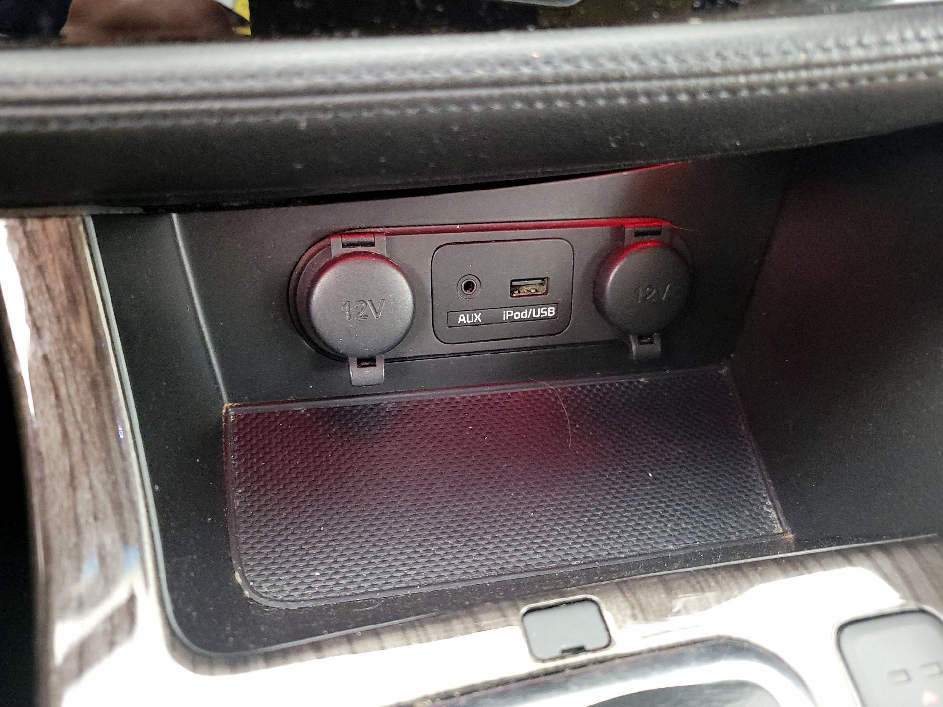 Thumbnail: 2014 Kia Optima - 19