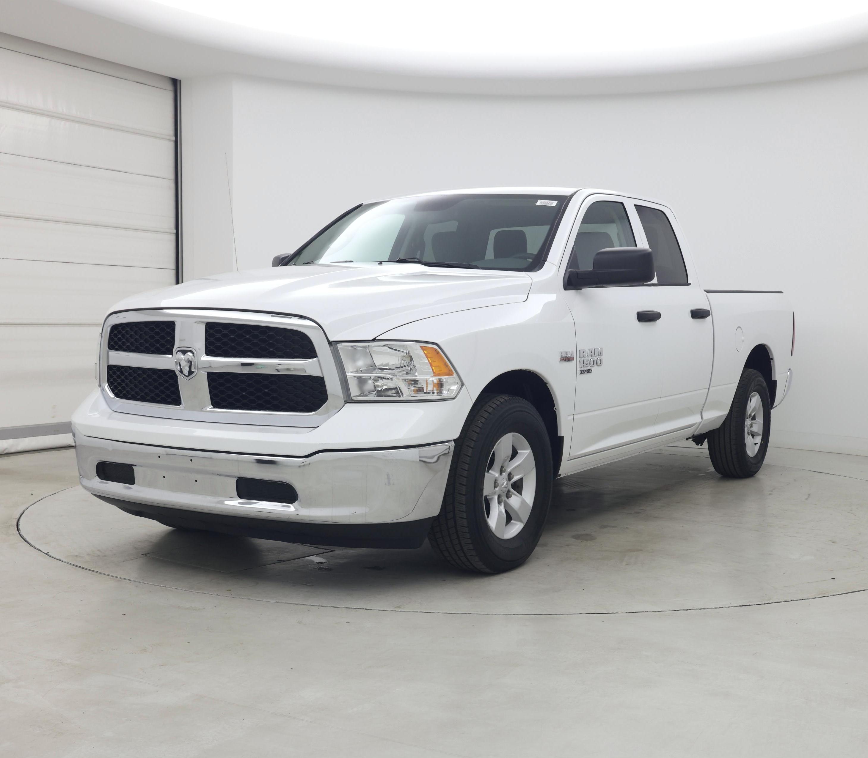 Thumbnail: 2020 RAM 1500 Classic - 4