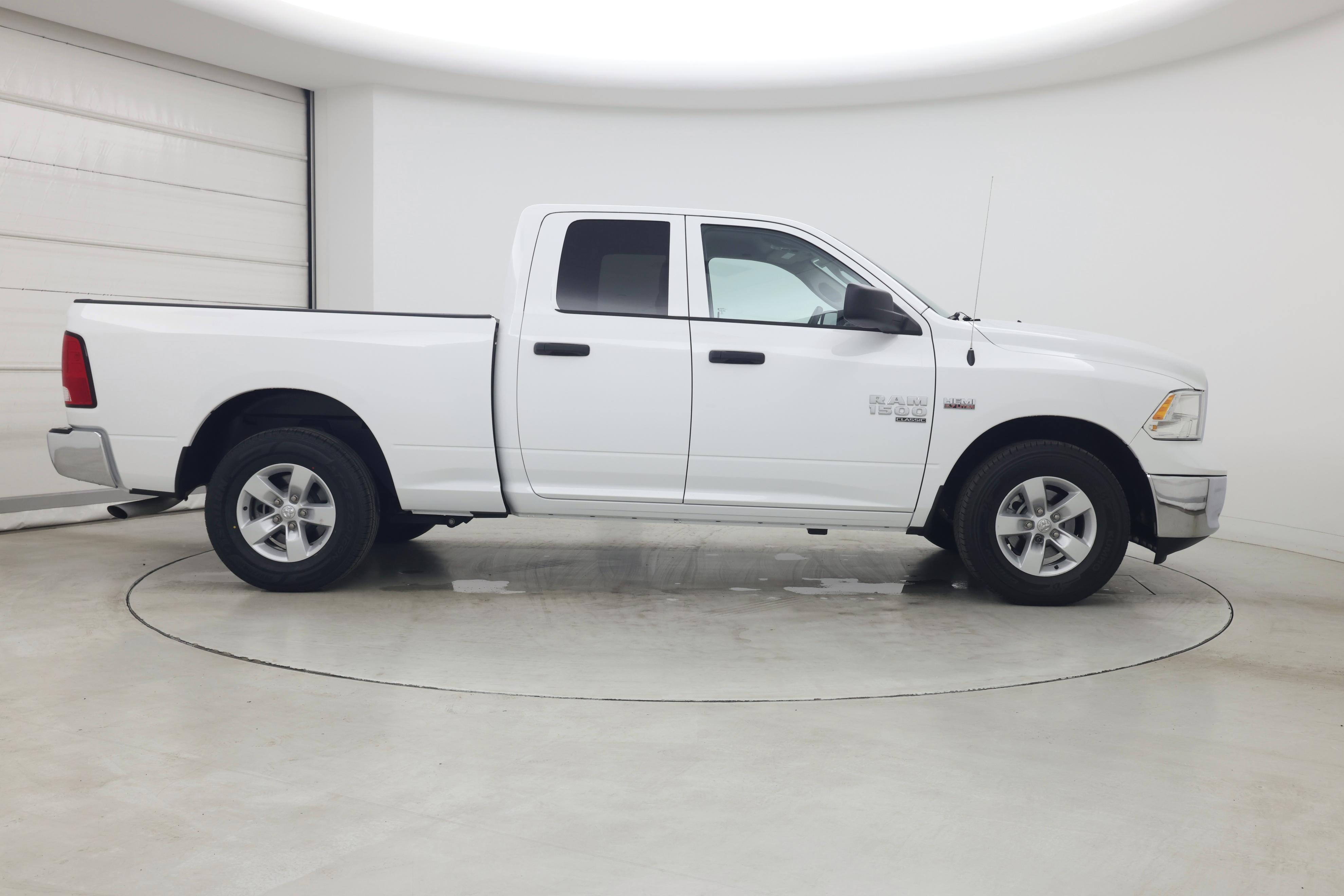 Thumbnail: 2020 RAM 1500 Classic - 7