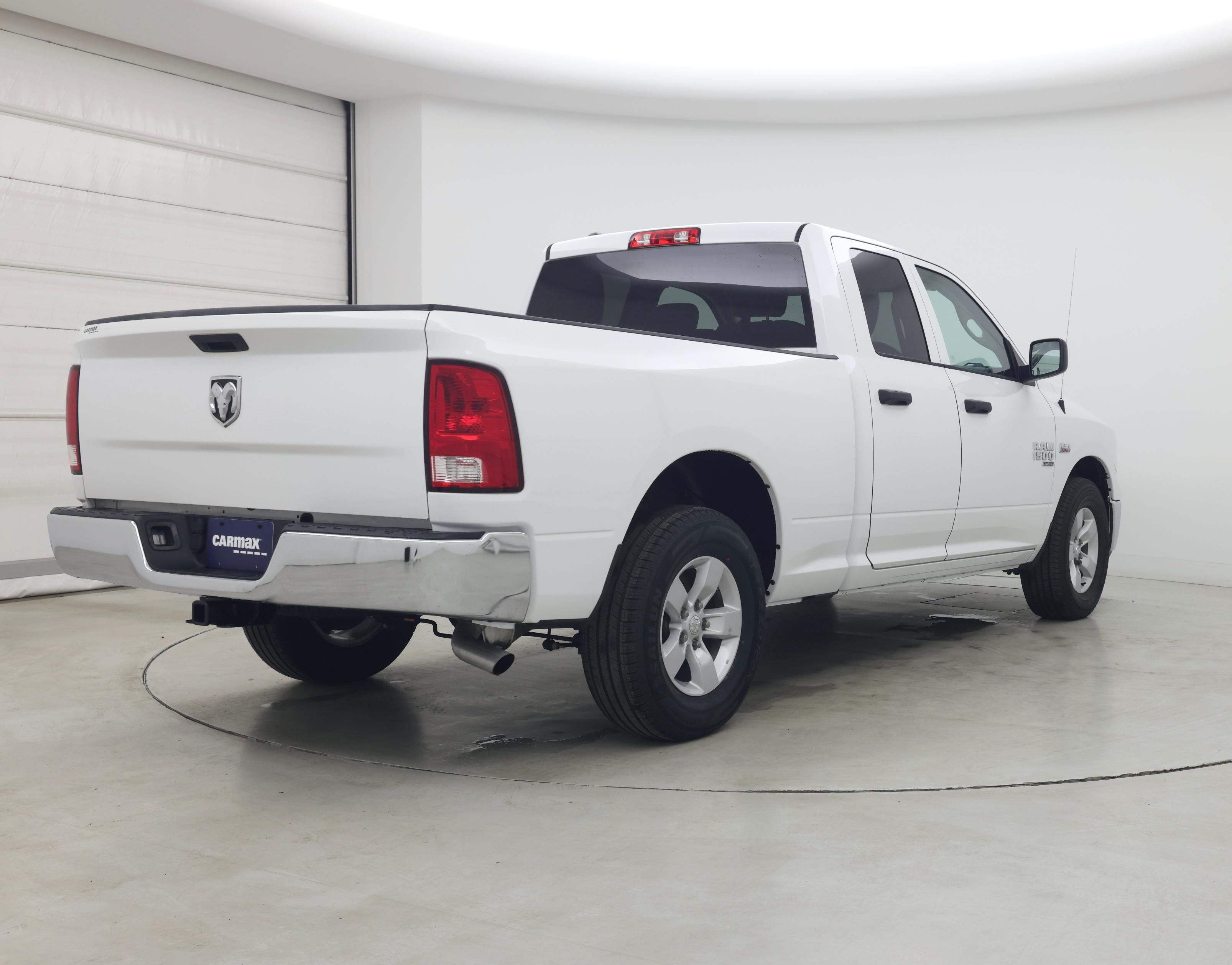 Thumbnail: 2020 RAM 1500 Classic - 8