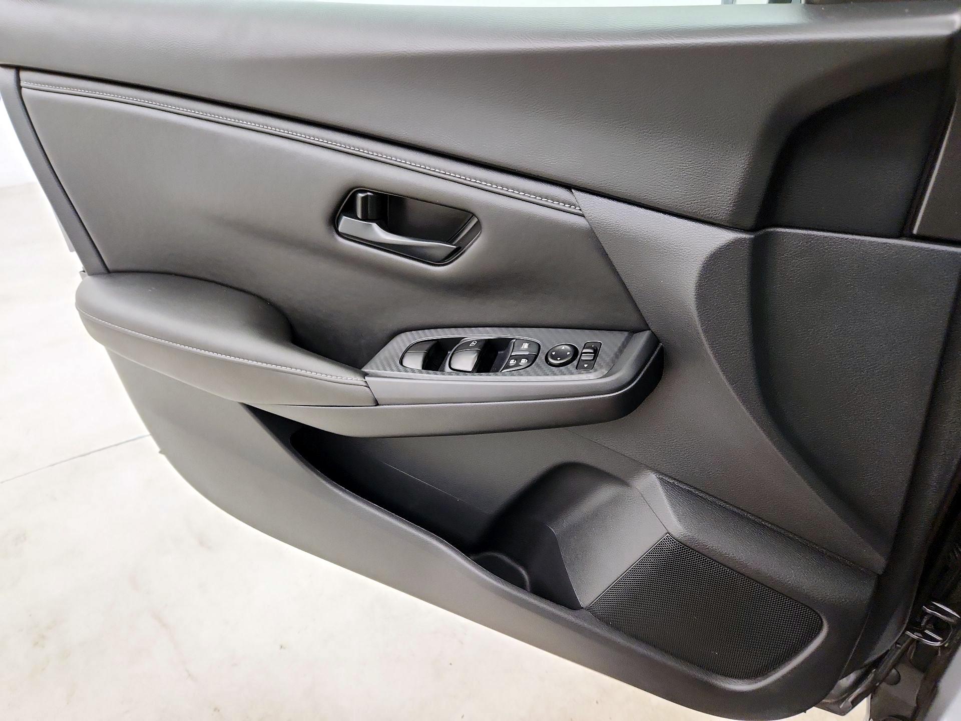 Thumbnail: 2025 Nissan Sentra - 12