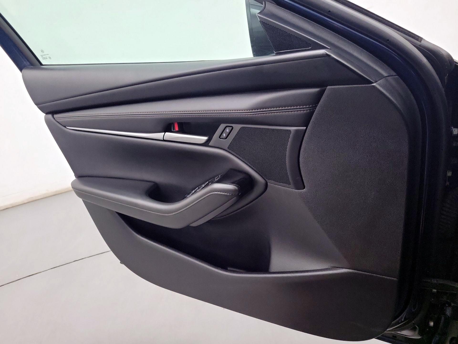 Thumbnail: 2025 Mazda Mazda3 - 12