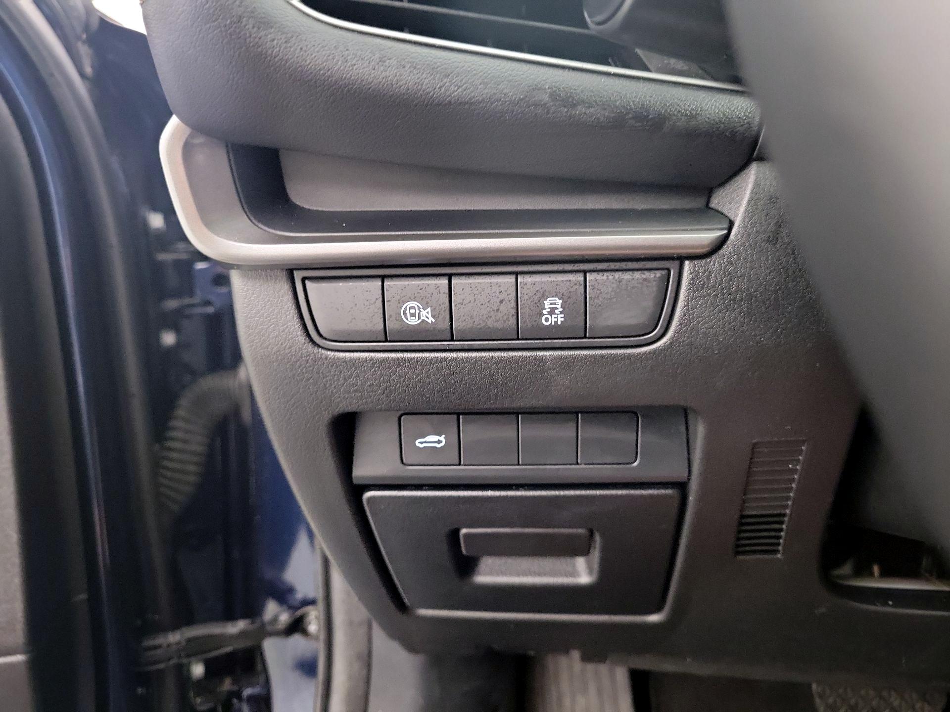 Thumbnail: 2025 Mazda Mazda3 - 13