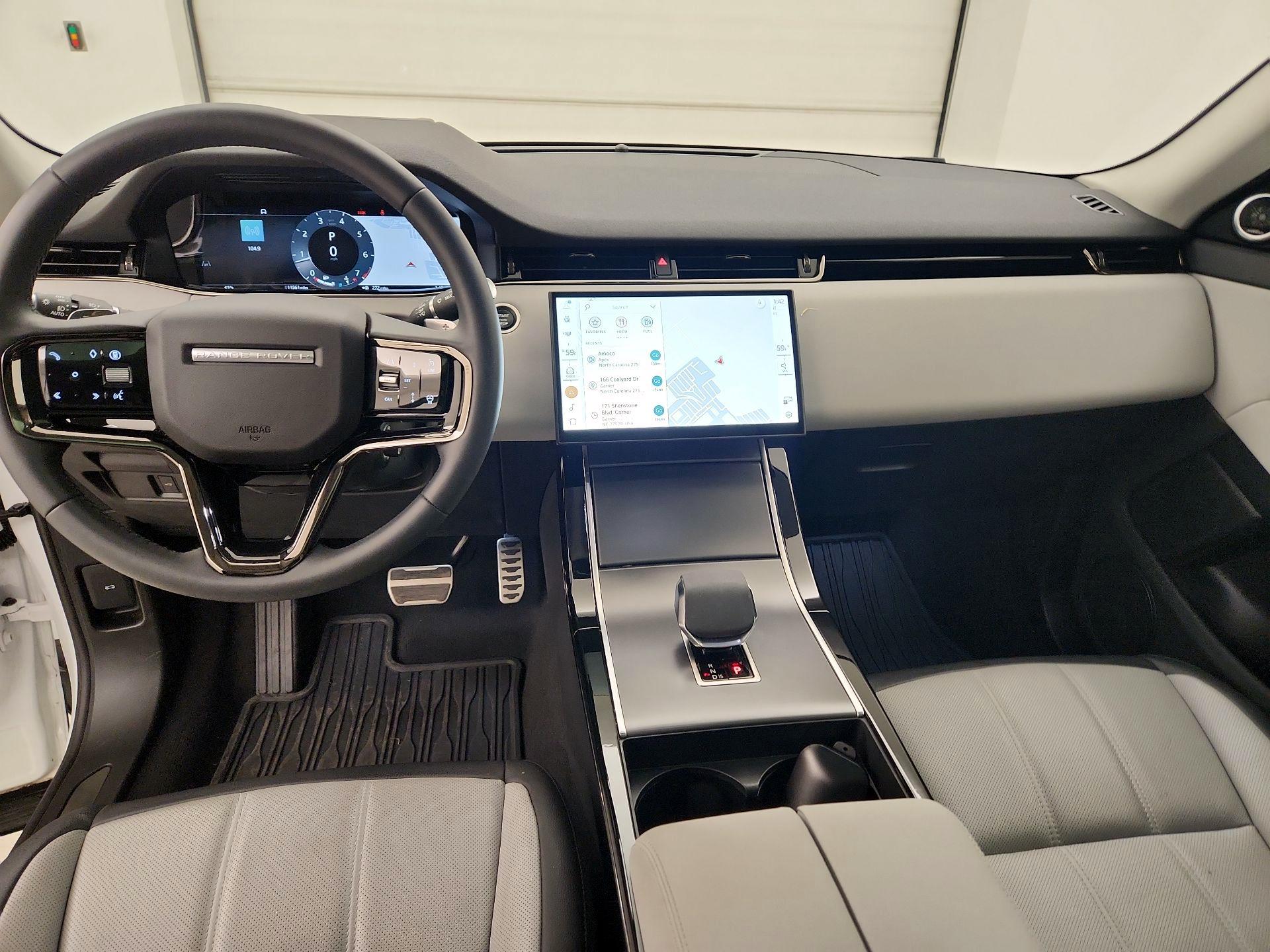 Thumbnail: 2024 Land Rover Range Rover Evoque - 9