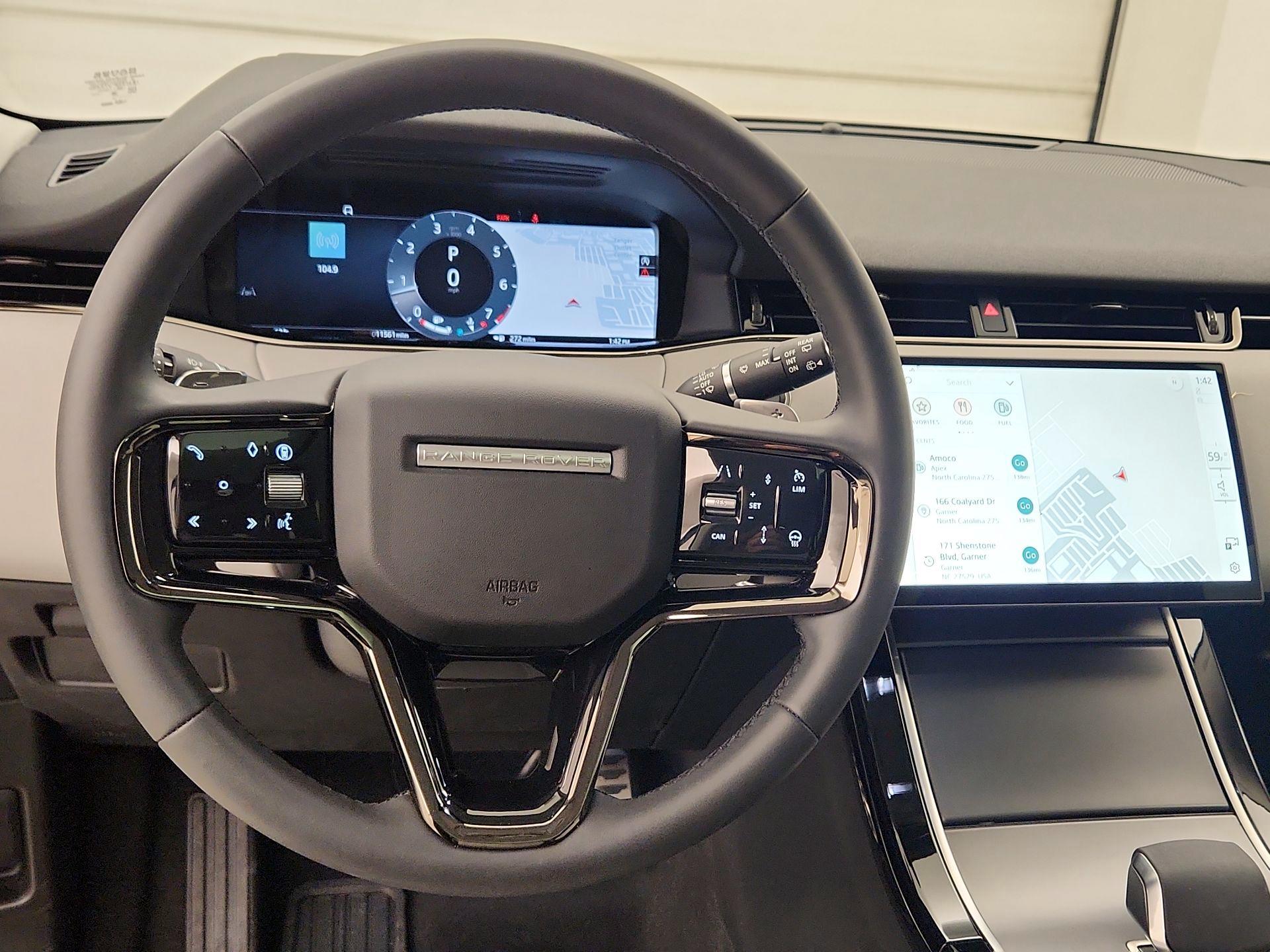 Thumbnail: 2024 Land Rover Range Rover Evoque - 10