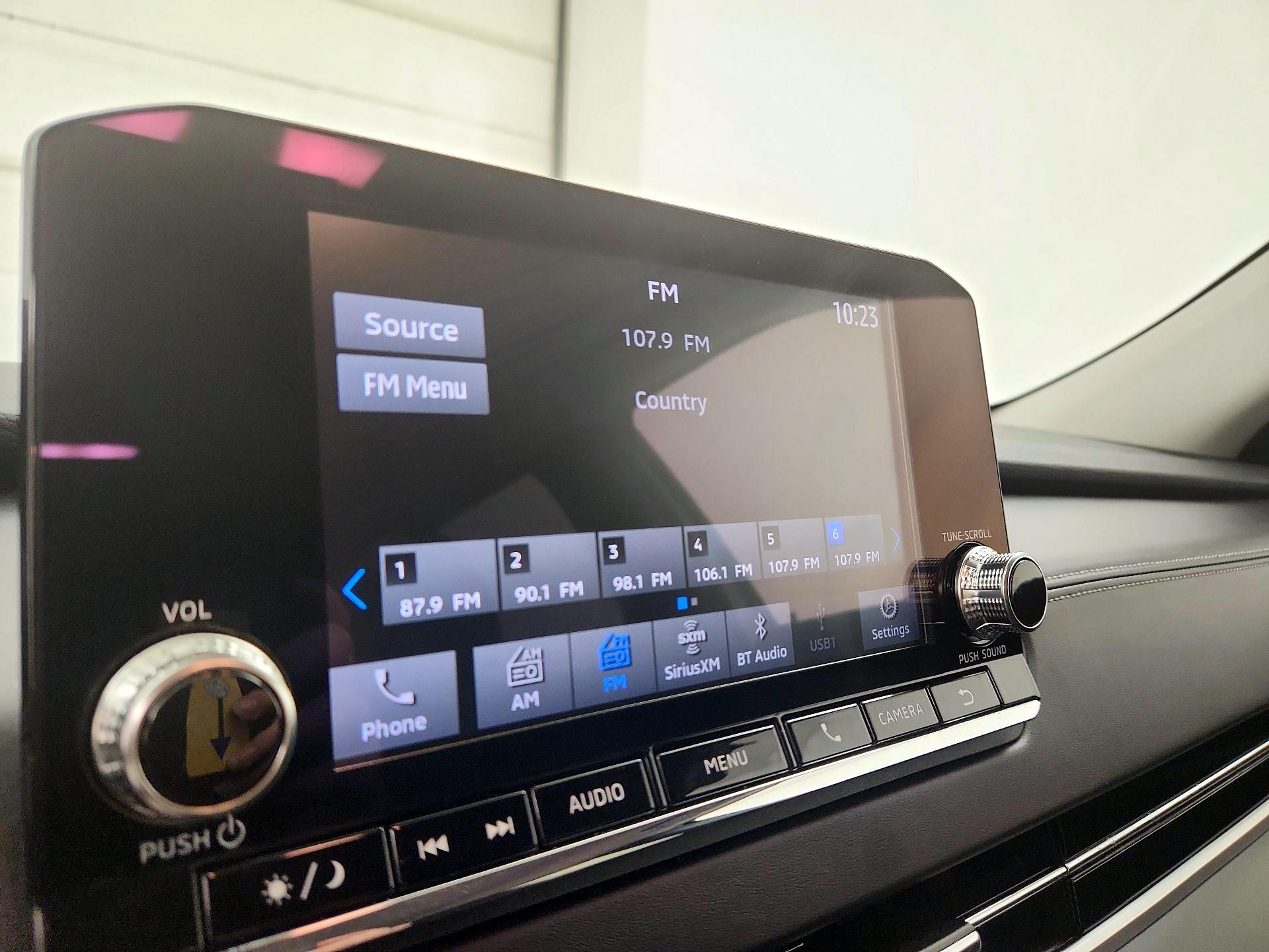 Thumbnail: 2024 Mitsubishi Outlander - 13