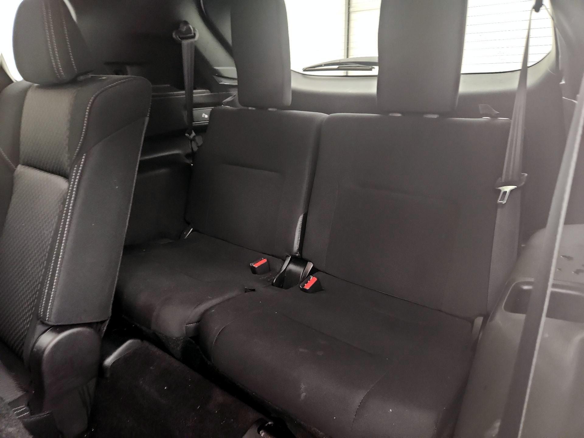 Thumbnail: 2024 Mitsubishi Outlander - 18