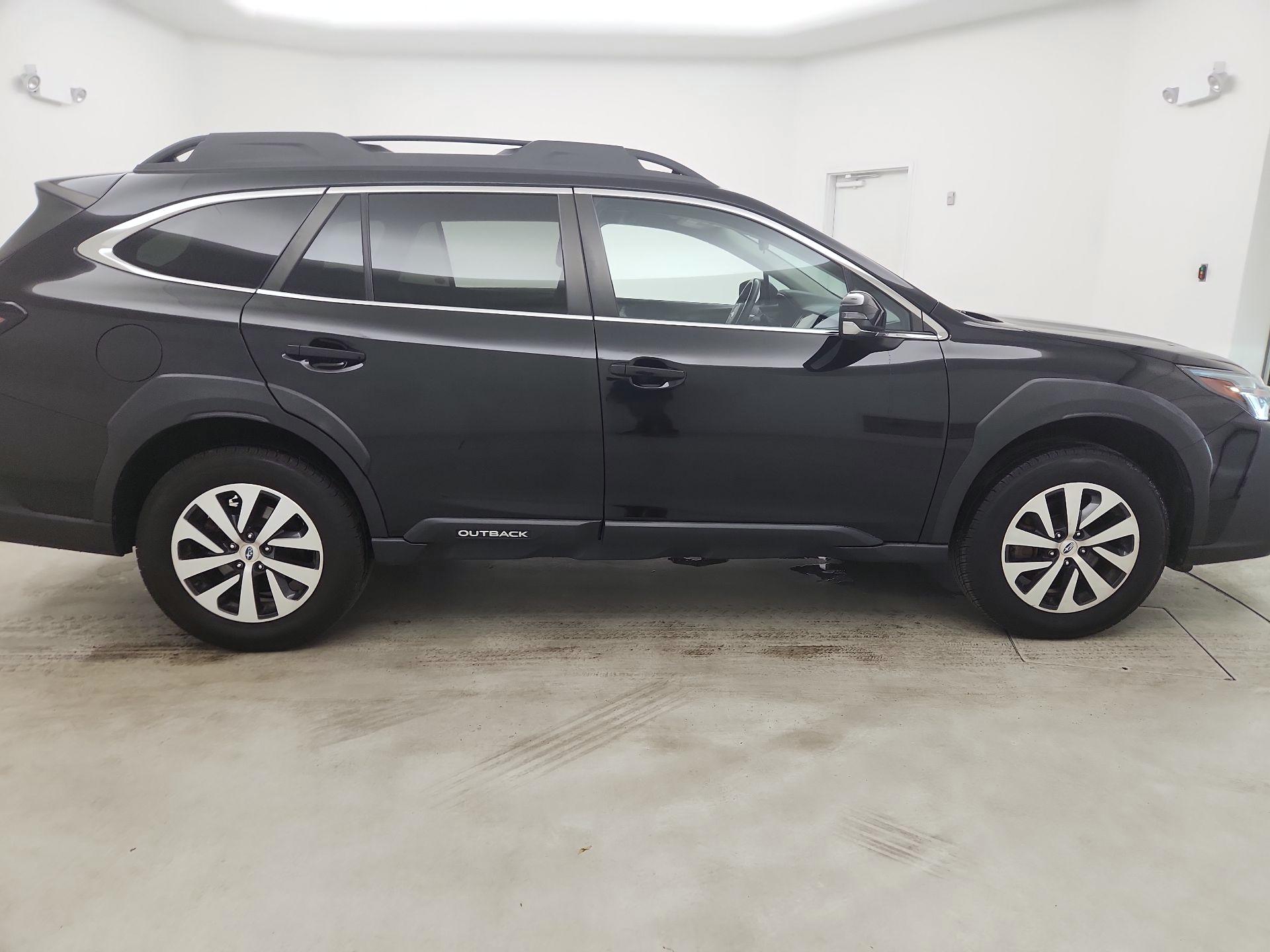 Thumbnail: 2023 Subaru Outback - 4