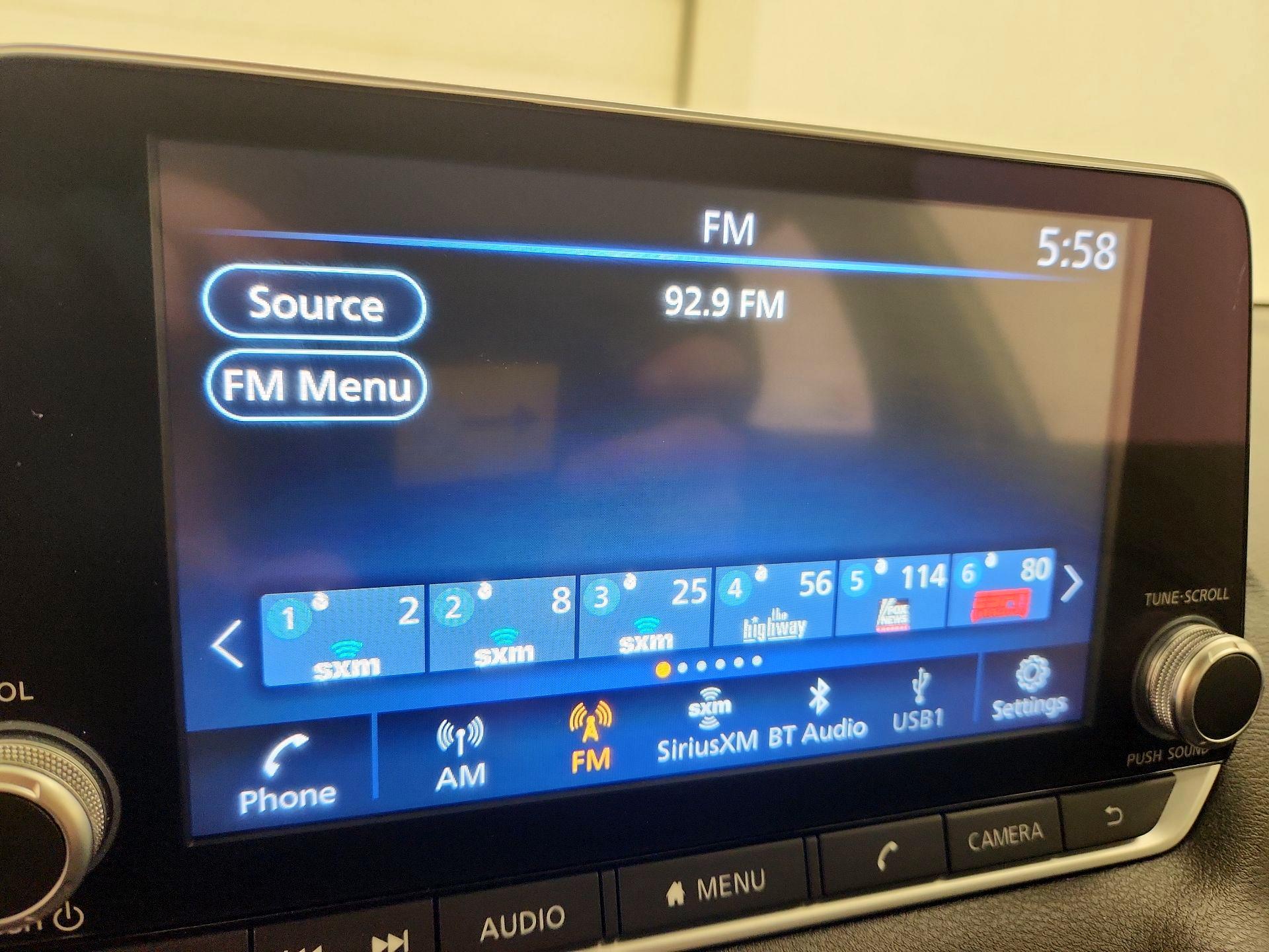 Thumbnail: 2023 Nissan Sentra - 15