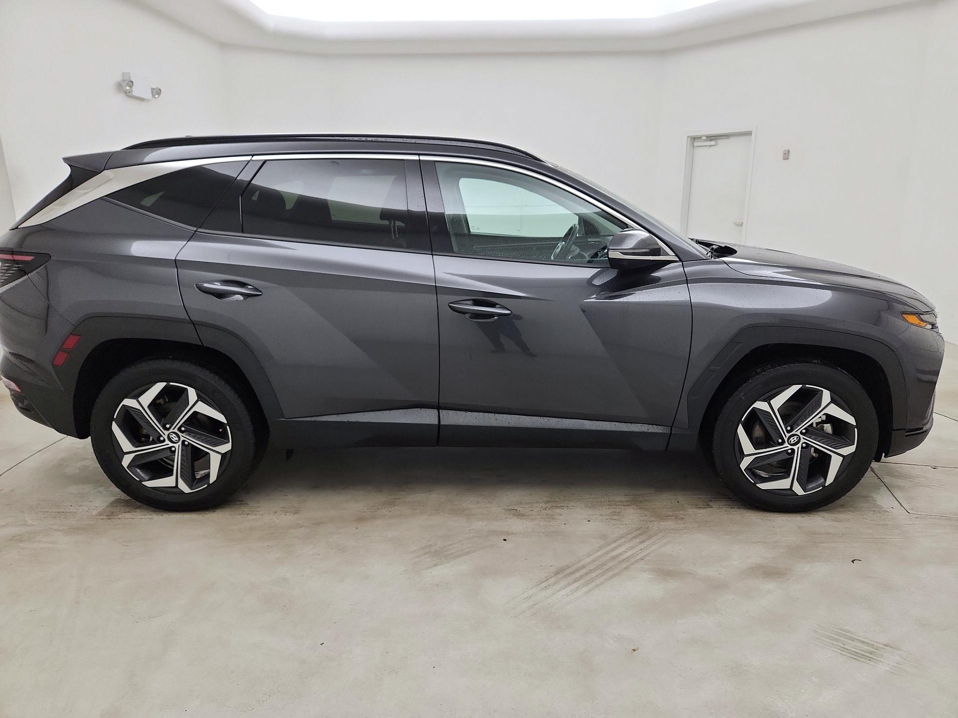 Thumbnail: 2022 Hyundai Tucson - 4