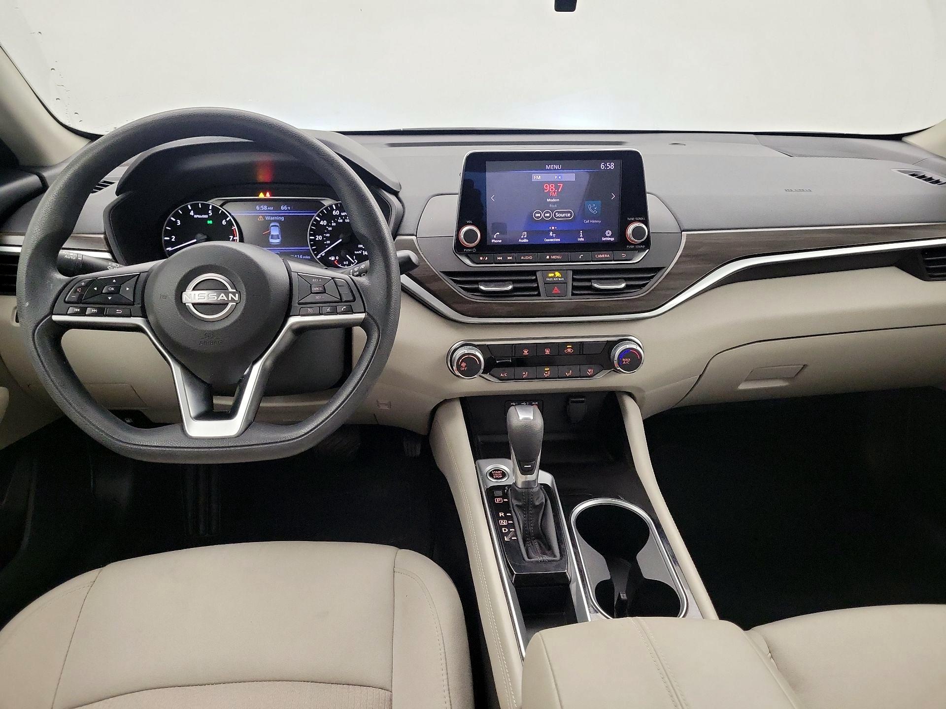 Thumbnail: 2023 Nissan Altima - 9