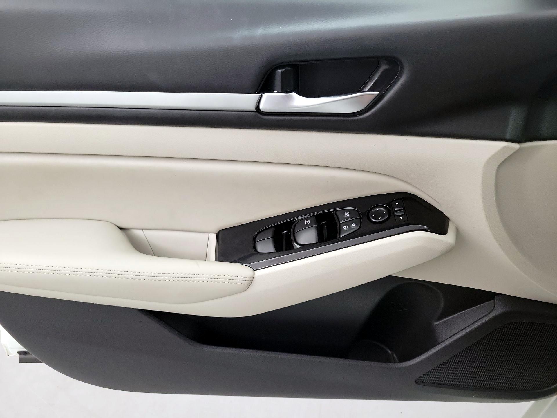 Thumbnail: 2023 Nissan Altima - 12