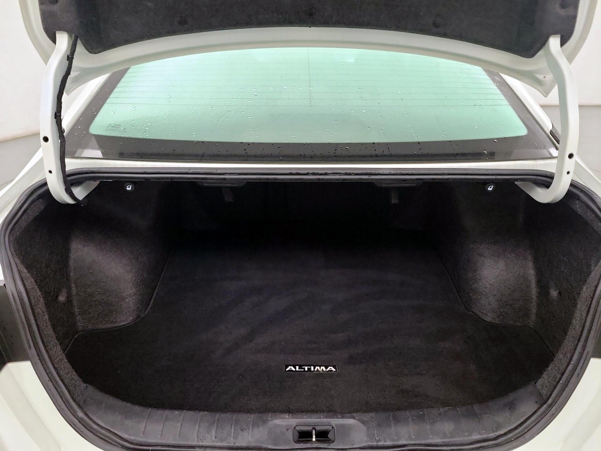 Thumbnail: 2023 Nissan Altima - 20