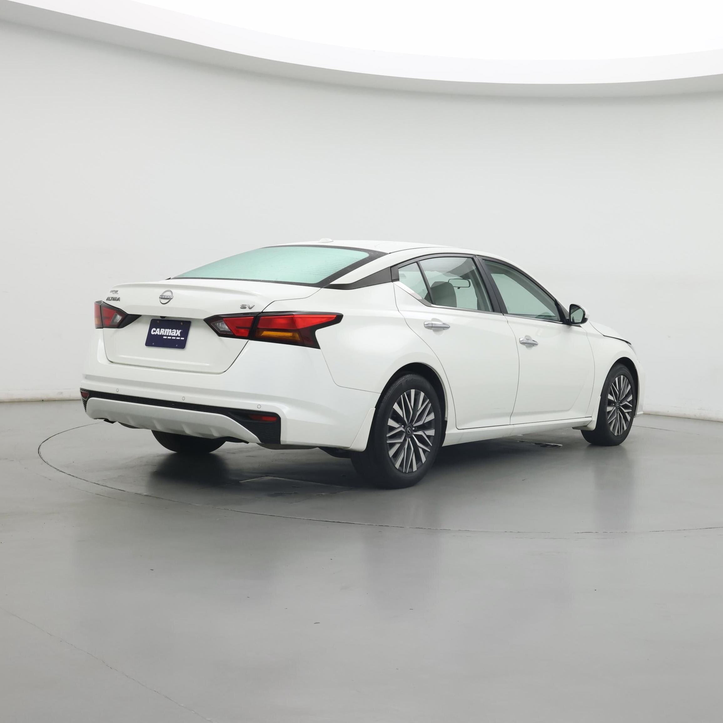 Thumbnail: 2023 Nissan Altima - 8