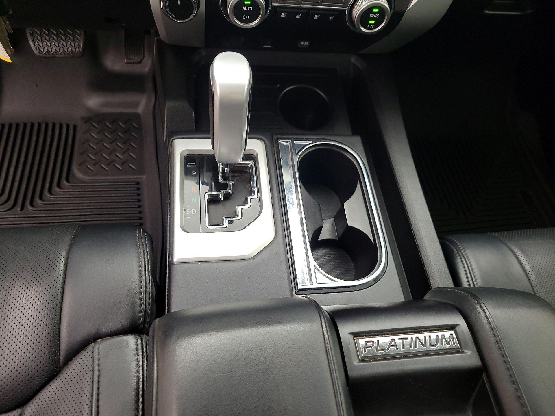 Thumbnail: 2015 Toyota Tundra - 18