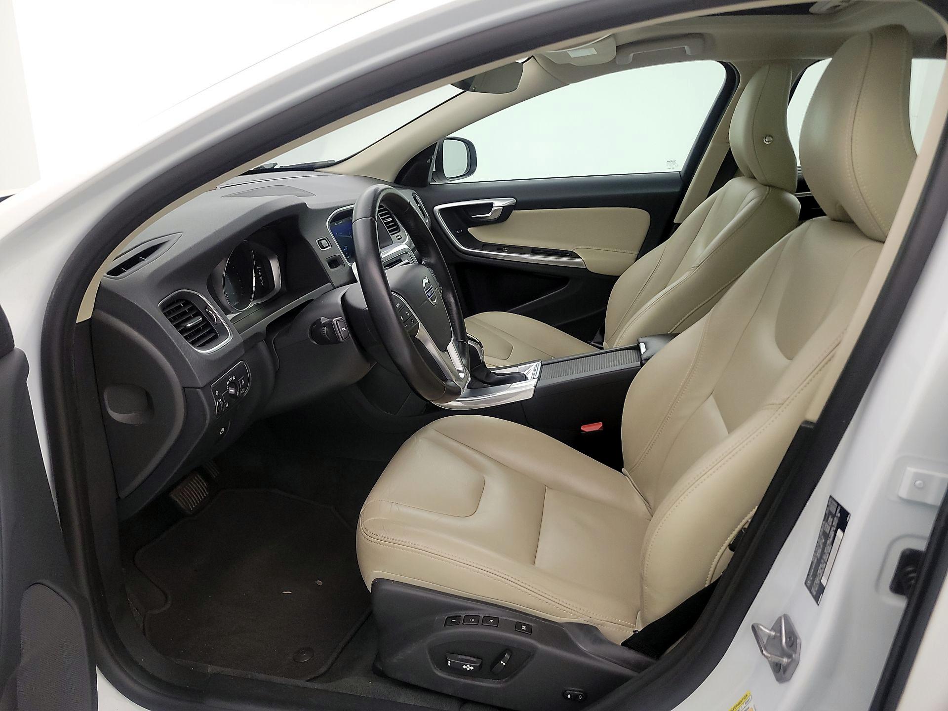 Thumbnail: 2017 Volvo S60 - 11