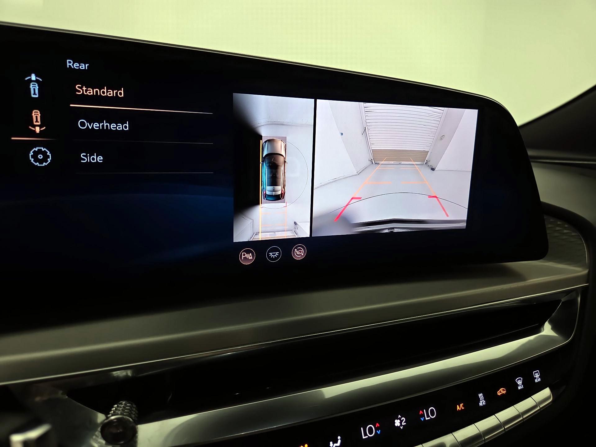 Thumbnail: 2024 Cadillac Lyriq - 14