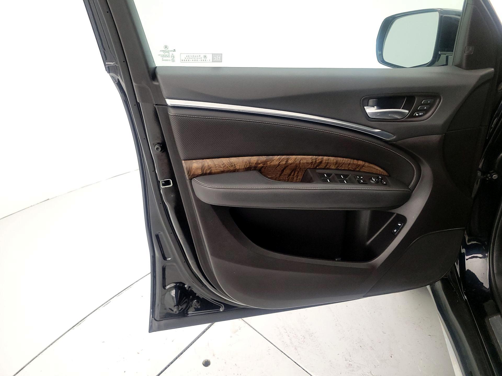 Thumbnail: 2020 Acura MDX - 12