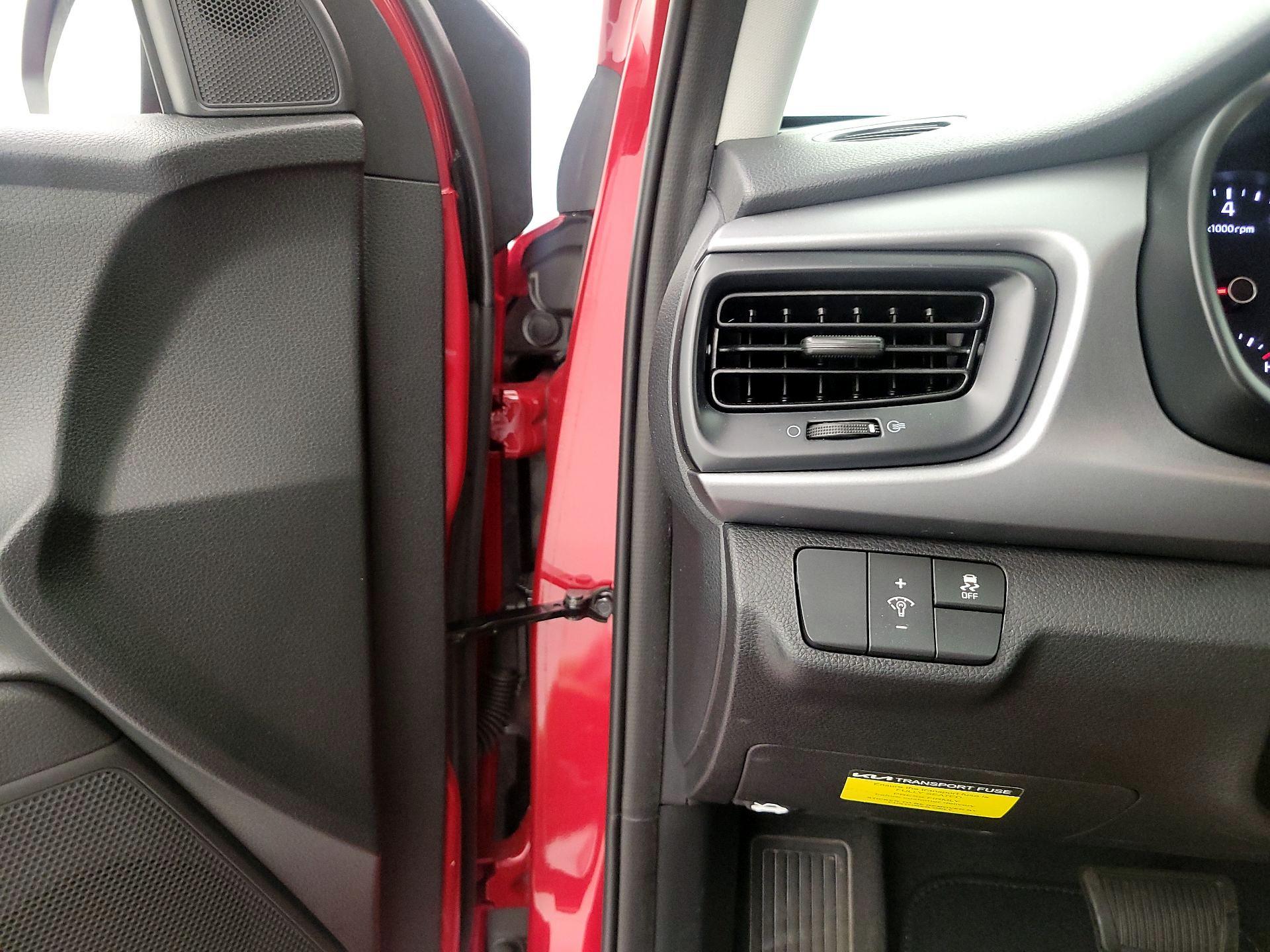 Thumbnail: 2023 Kia Rio - 13