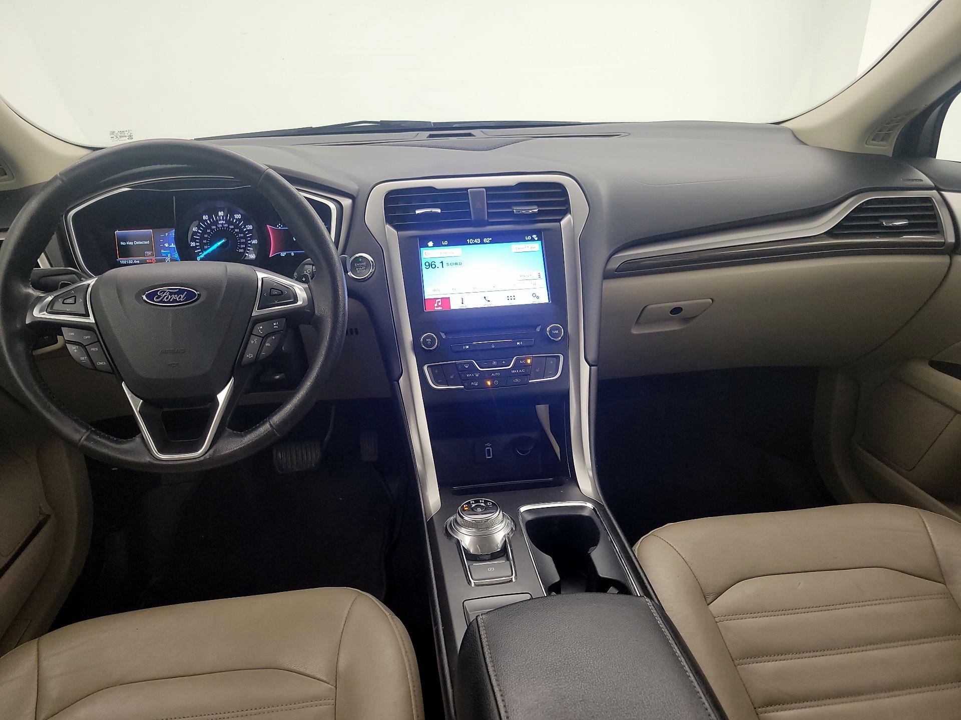Thumbnail: 2017 Ford Fusion - 9